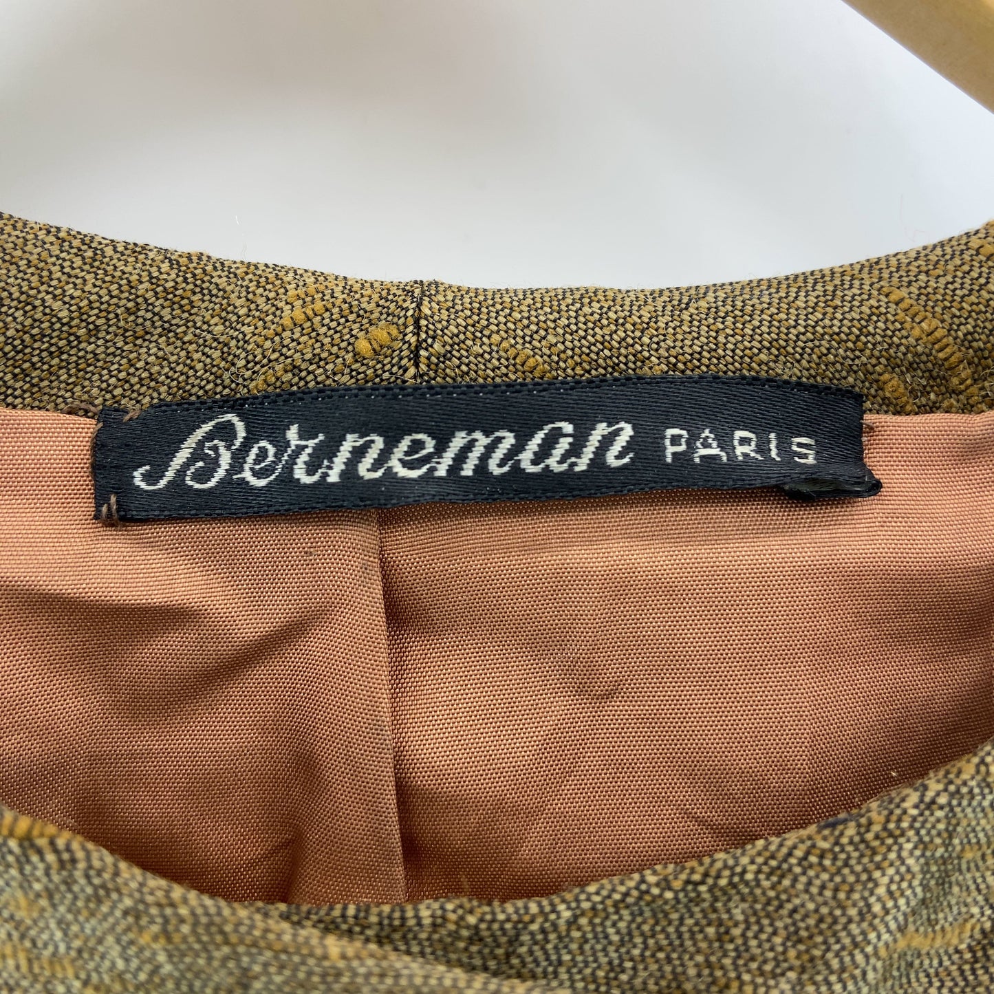 Betneman PARIS レディース ノーカラーコート ゴールド 裏地有り