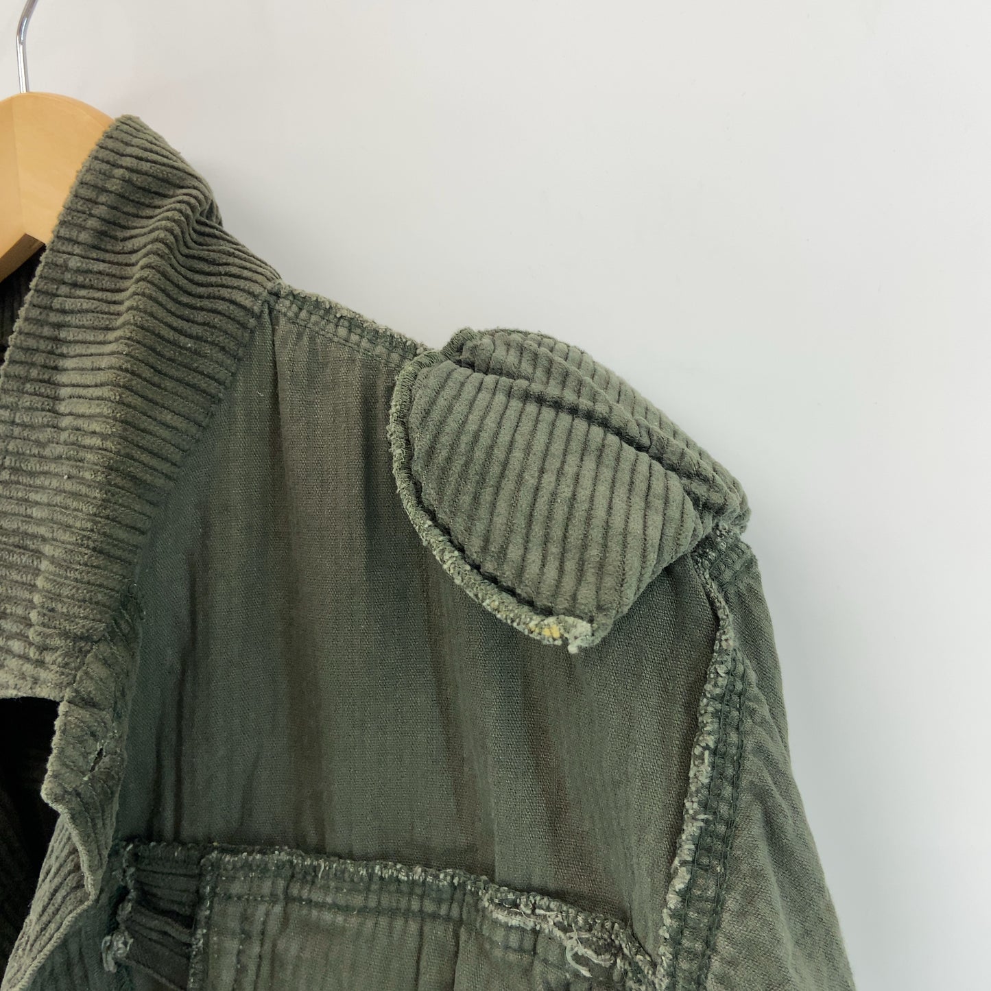 レディース ブルゾン/ジャンパー カーキ