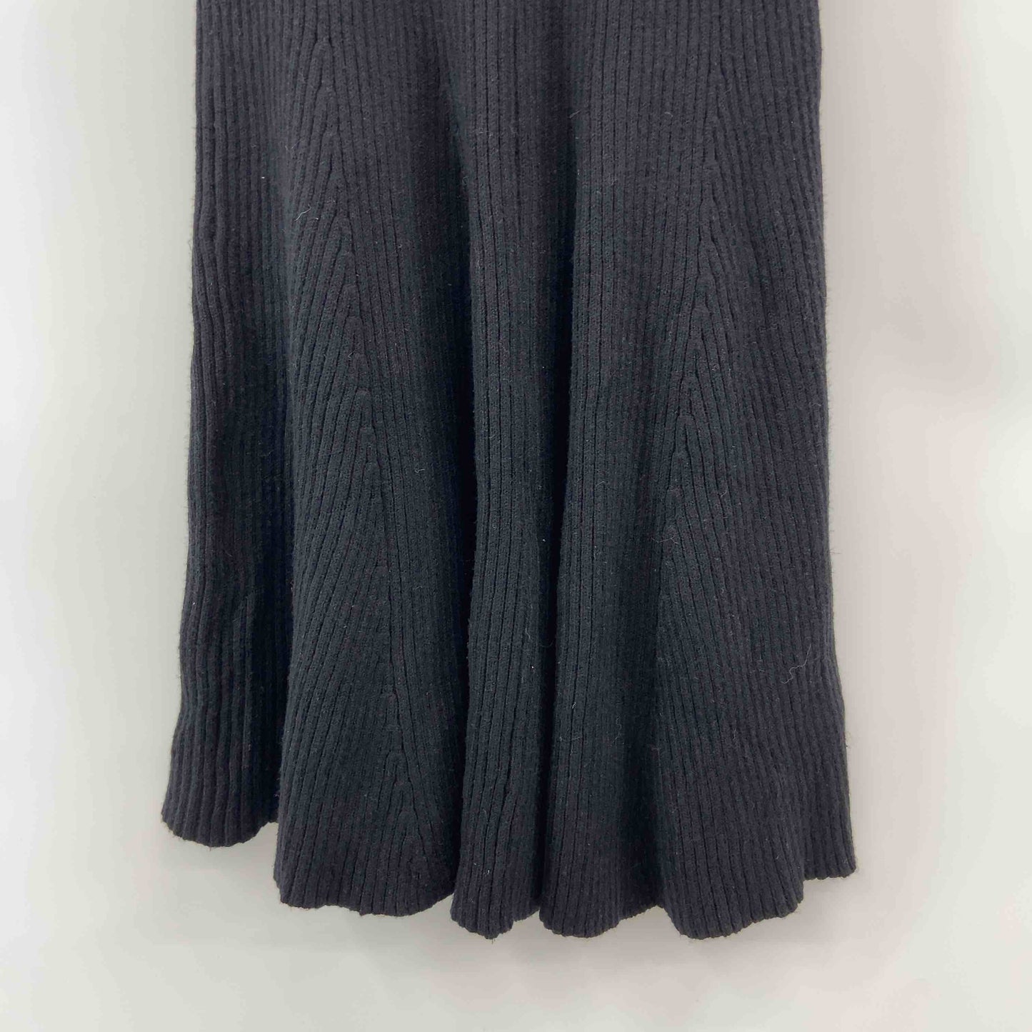 Resexxy リゼクシー レディース リブニットワンピース　長袖　ロング丈　Vネック　黒