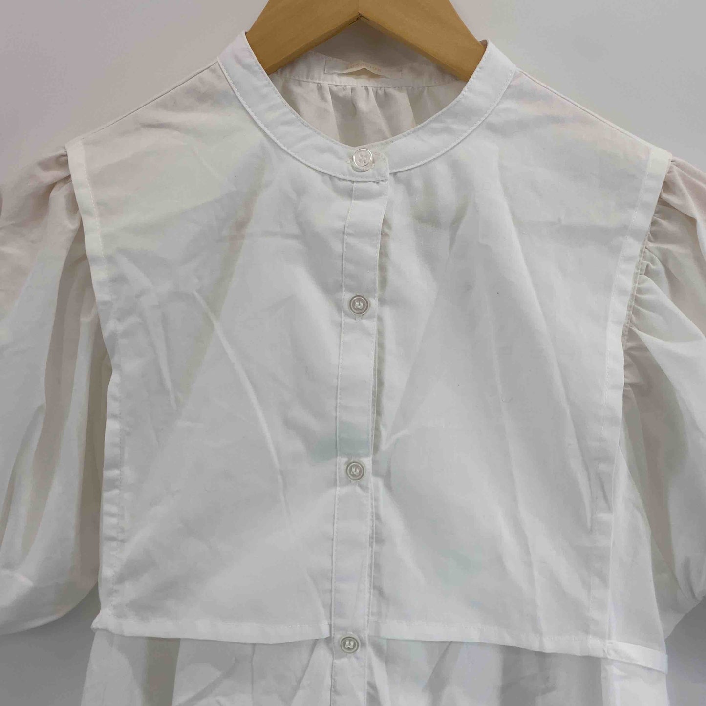 LUNACION　ルナシオン　白　ホワイト　スタンドカラー　前面ボタン　透け感あり　  レディース 半袖ワンピース