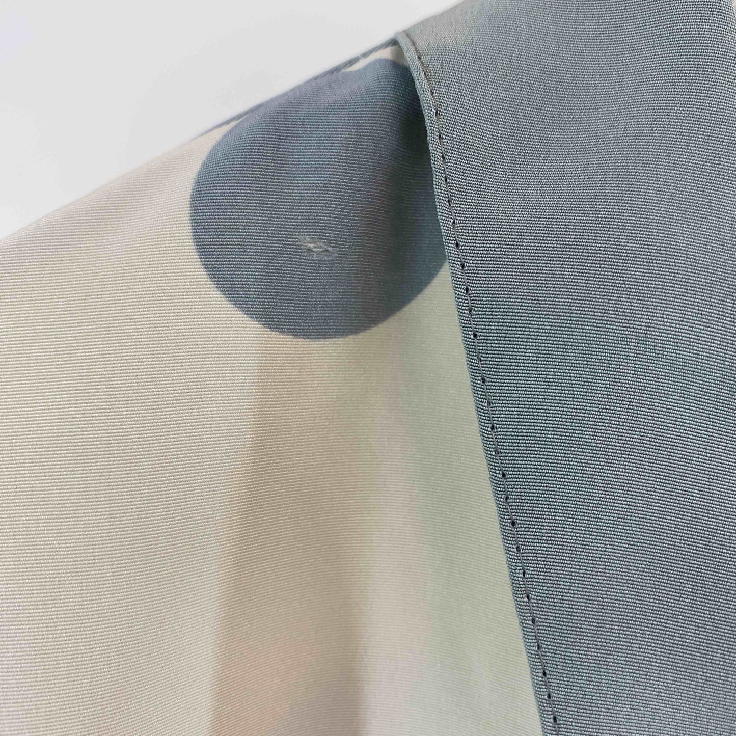 東京ブラウス レディース 長袖シャツ/ブラウス 七分袖 オフホワイト地グレー水玉柄 バックボタン