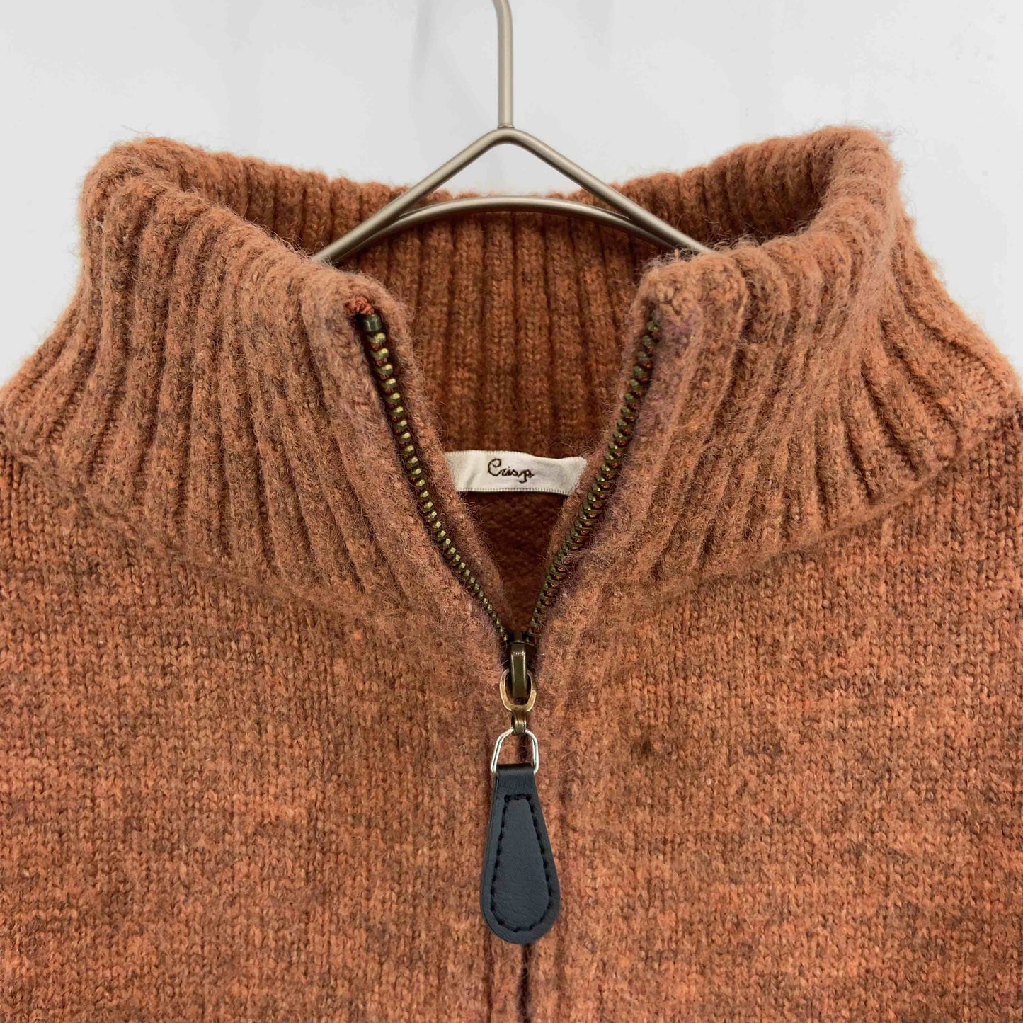 レディース ニット セーター ハーフジップ　ハイネック　サーモンオレンジ系