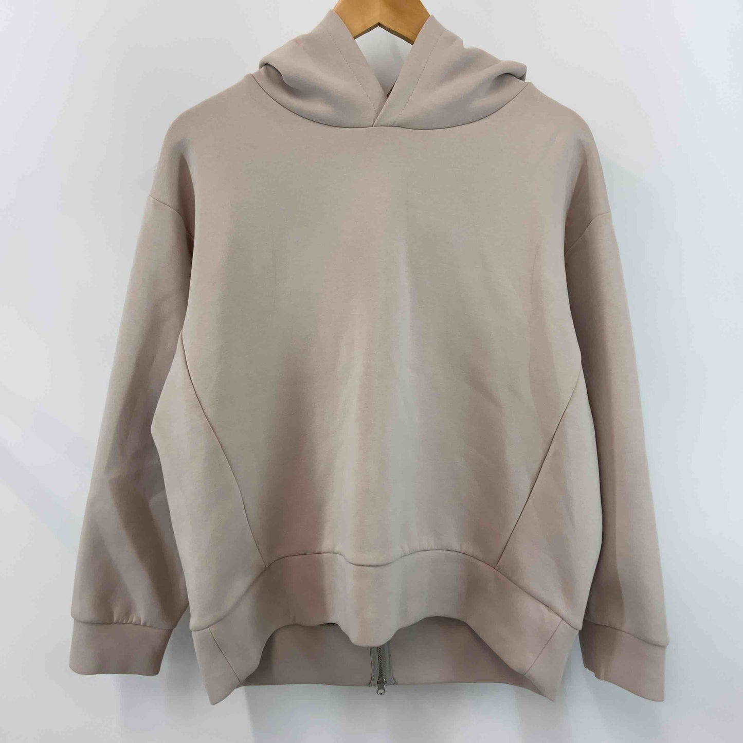 Discoat ディスコート　ピンクベージュ　バックファスナーあり　 レディース パーカー　サイズF