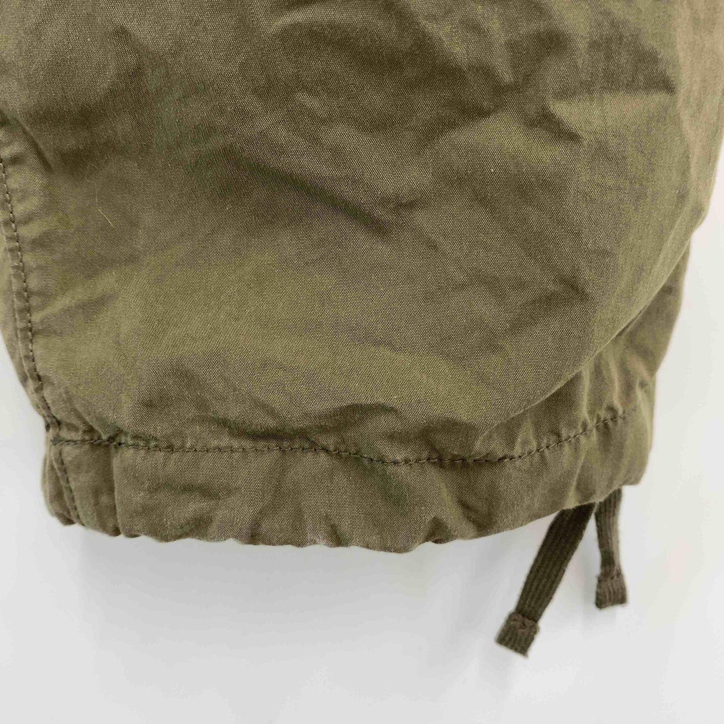 UNIQLO U ユニクロユー メンズ カーゴパンツ　ウエストゴム　裾絞り　カーキグリーン