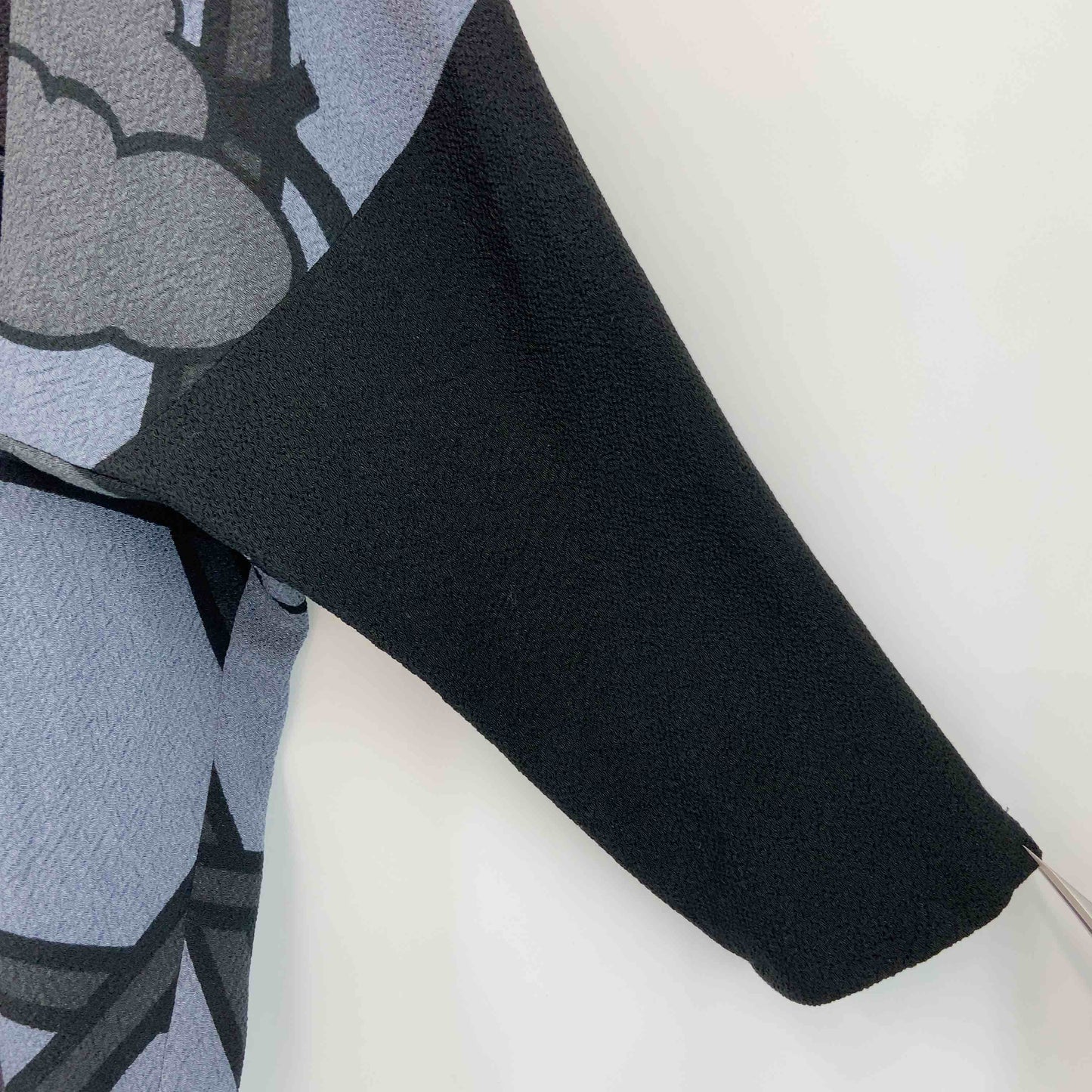 詩仙堂 BY HITOSHI シセンドウ  レディース 長袖シャツ ちりめんブラウス　花柄　ブルー