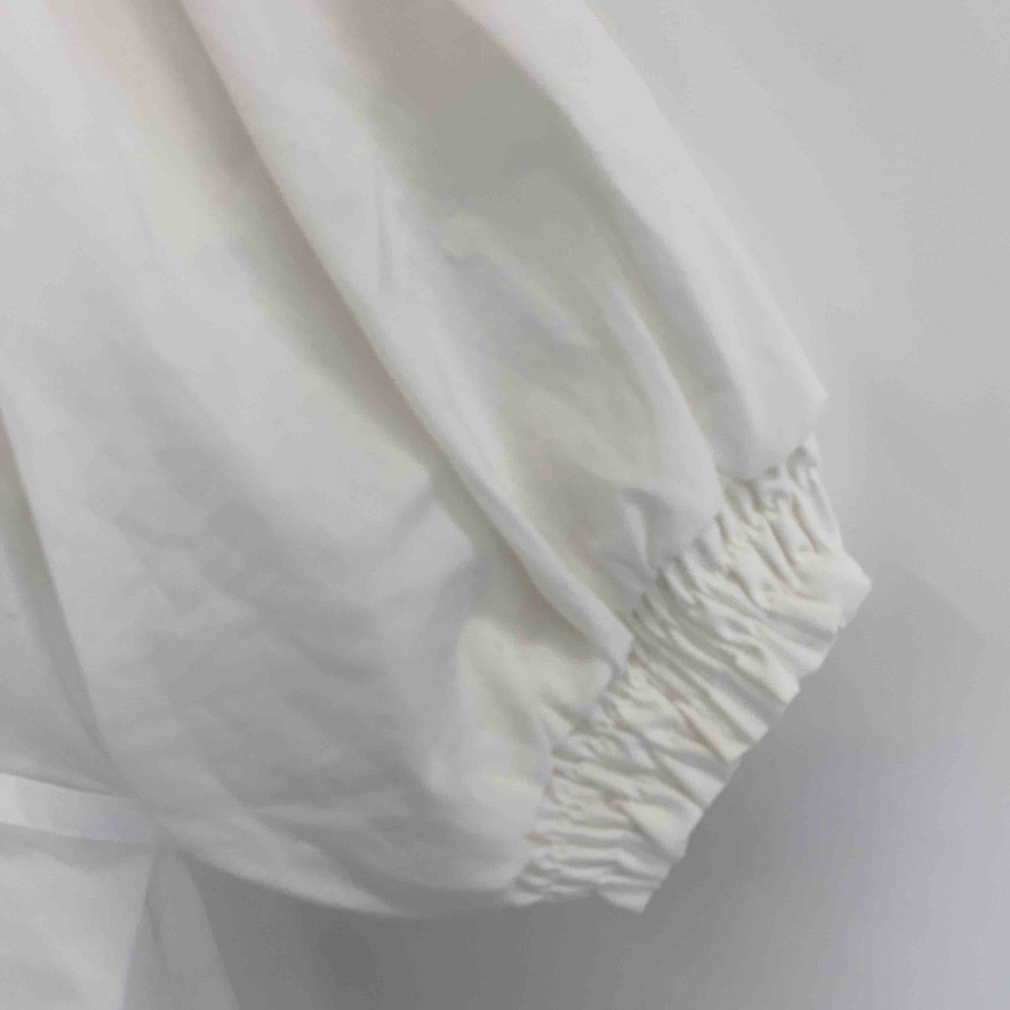 LUNACION　ルナシオン　白　ホワイト　スタンドカラー　前面ボタン　透け感あり　  レディース 半袖ワンピース