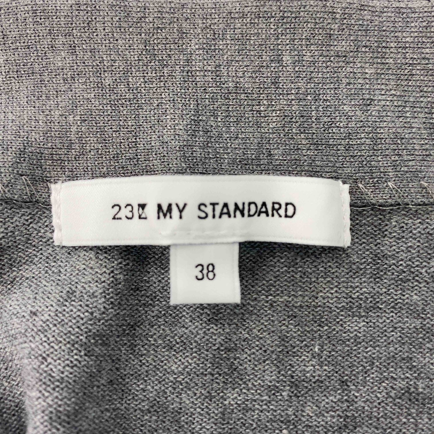 23区 ニジュウサンク レディース Vネックカーディガン グレー 綿シルク混