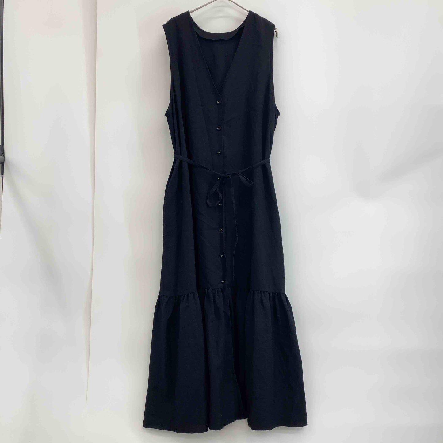 レディース ノースリーブワンピース ブラック 前開きワンピース ウエストリボン 麻調