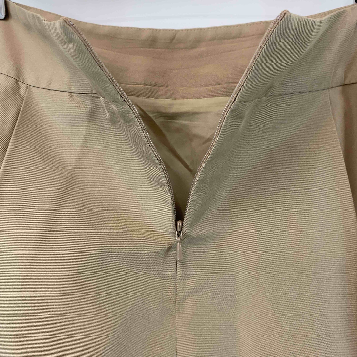 FOXEY フォクシー レディース ひざ丈スカート　ベージュ　裏地　台形