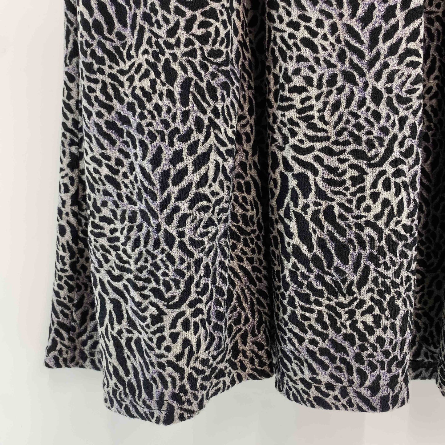 レディース ロングスカート　フレア　ウエストゴム　総柄　紫