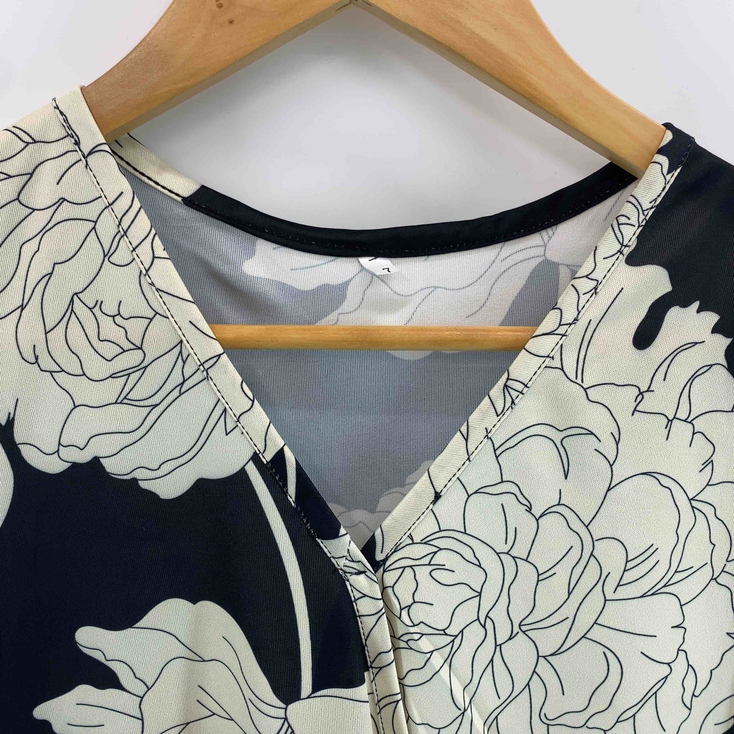 レディース 半袖　ミニワンピース　総柄　花柄　ウエスト切替　紐付き