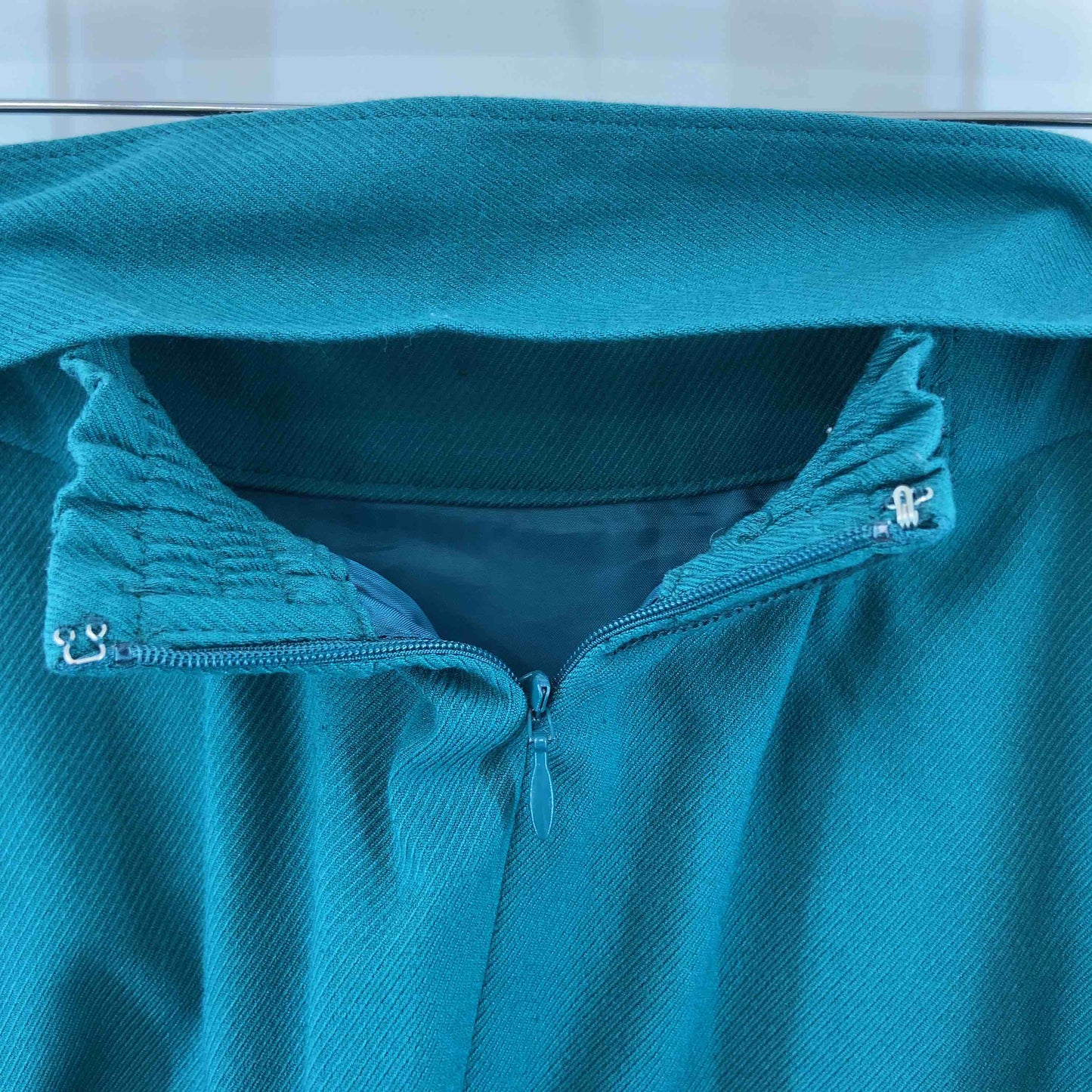 プロポーションボディドレッシング　PROPORTION　グリーン　緑　サイズ1　フェイクボタン付き　フレア　裏地付き　レディース ひざ丈スカート