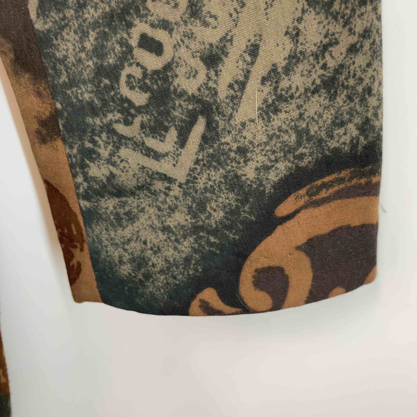 伊太利屋  レディース テーラードジャケット 総柄 ブラウングリーン系