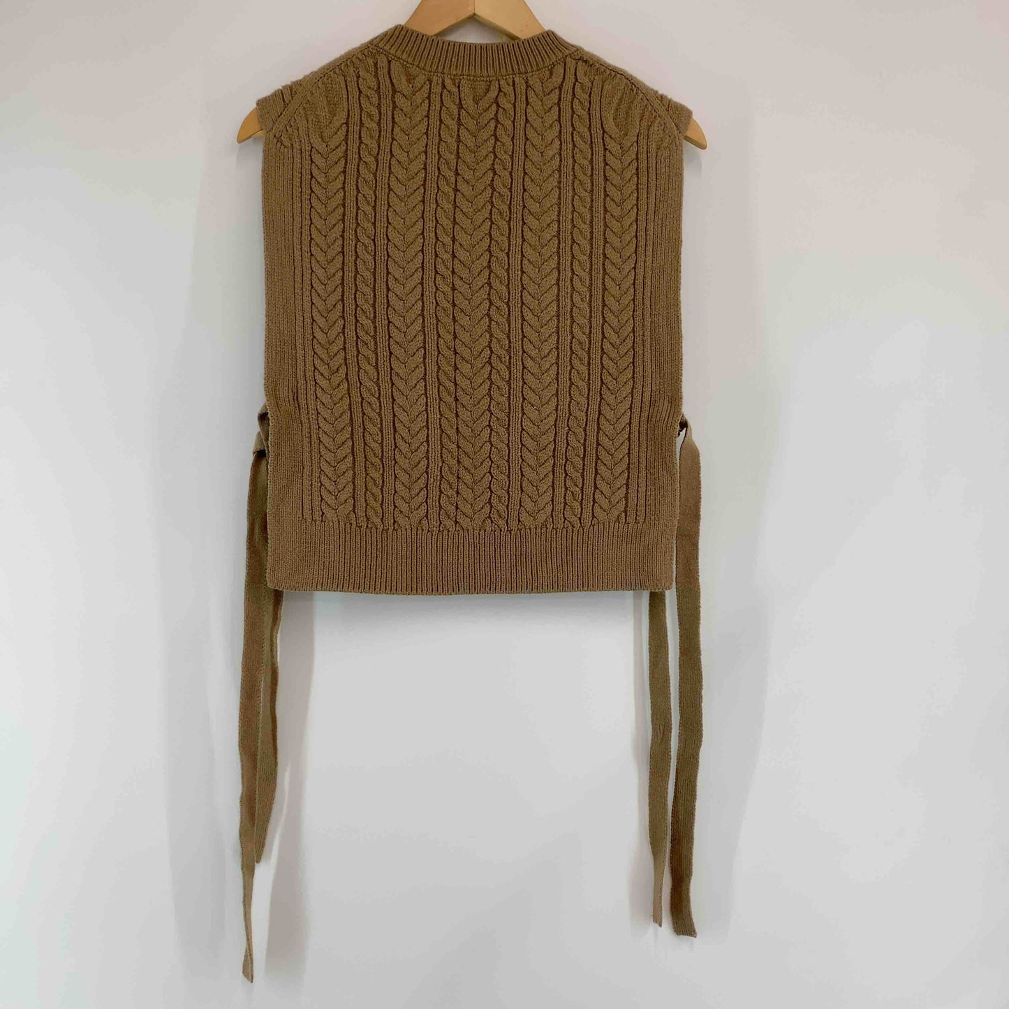 GU ジーユー レディース ベスト/ジレ 茶 ニットベスト クルーネック ケーブル編み