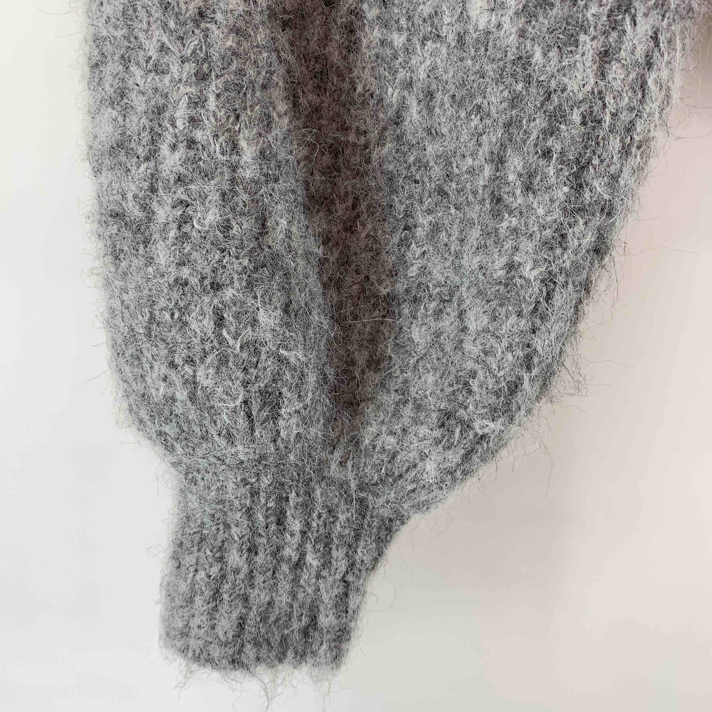 レディース ニット グレー ショート丈 カシュクール風