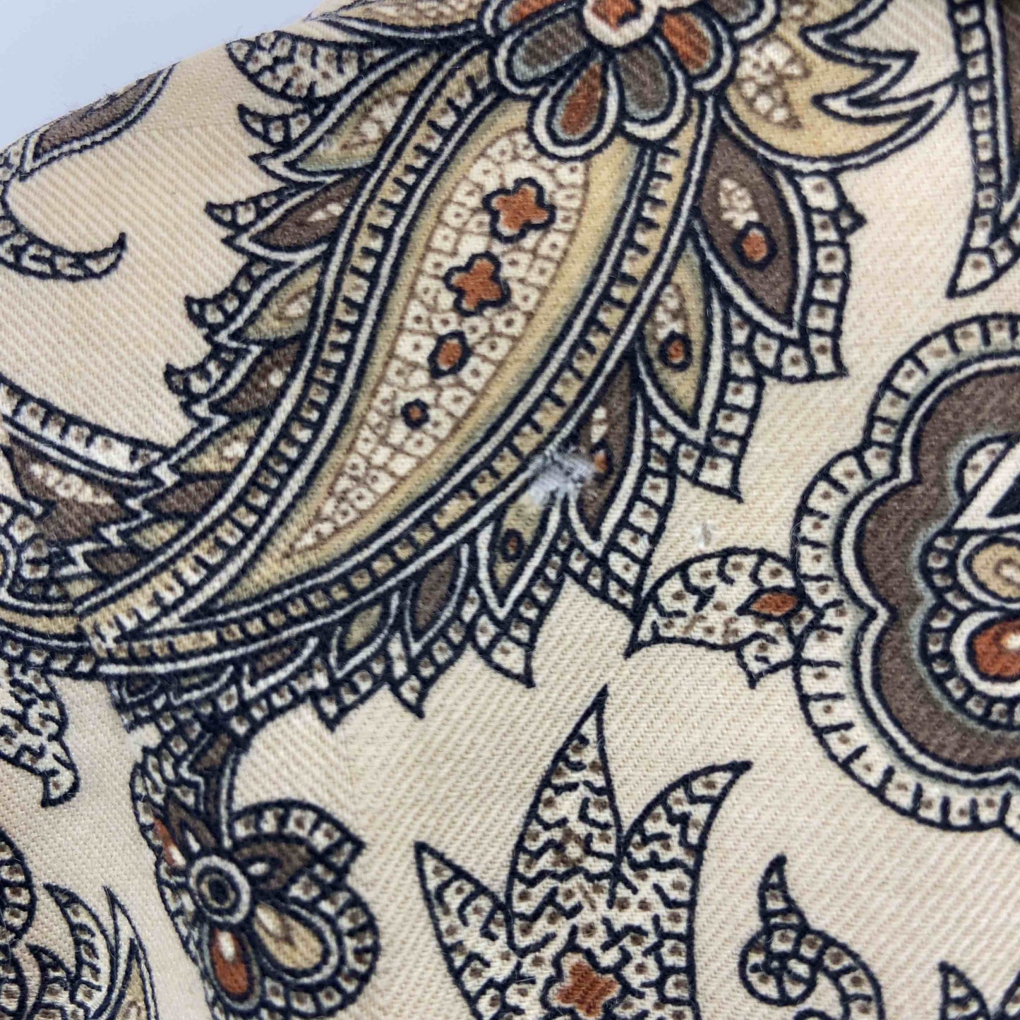 レディース テーラードジャケット　セットアップ　プリーツスカート　総柄　ベージュ　裏地