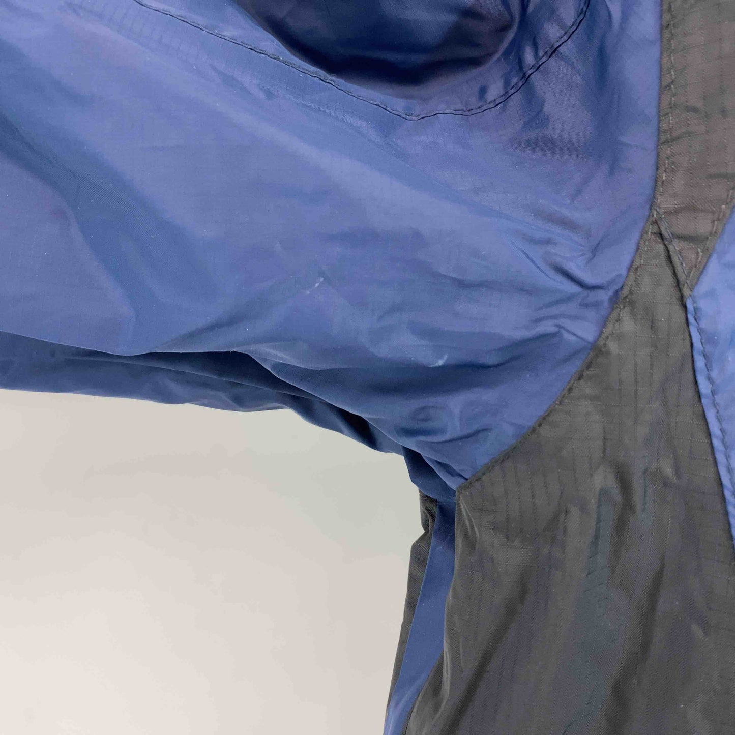 THE NORTH FACE ザノースフェイス メンズ マウンテンパーカー ブラック×ダークブルー