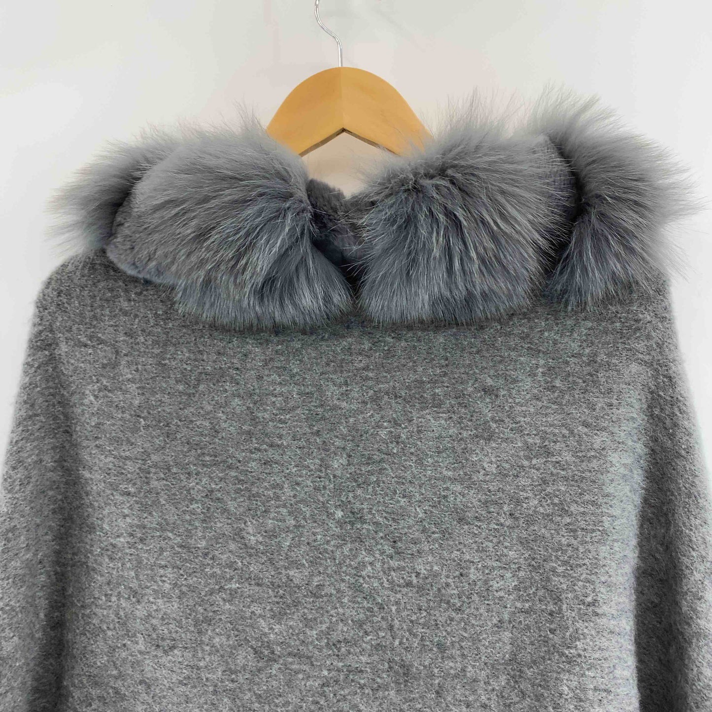 レディース ポンチョ グレー ファー