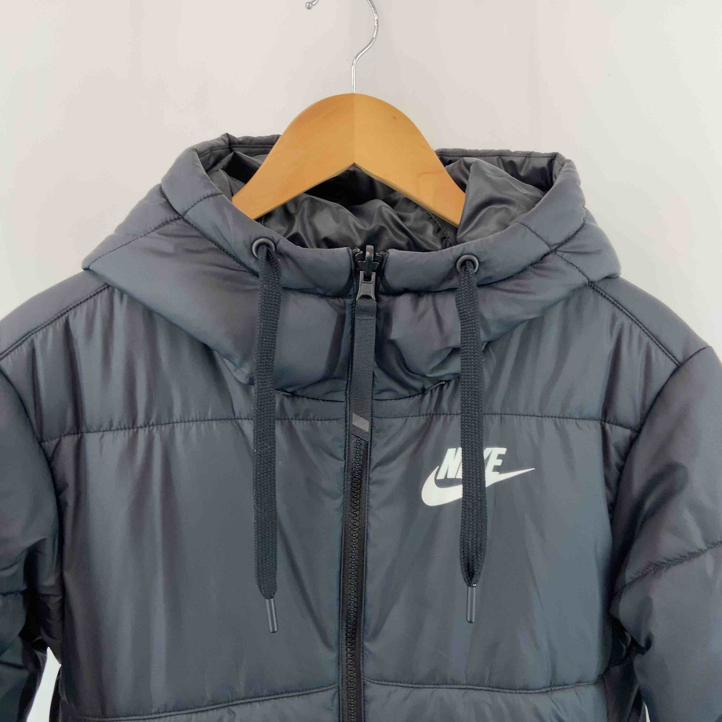 NIKE ナイキ レディース ダウンジャケット ブラック系 リバーシブル スポーツブランド