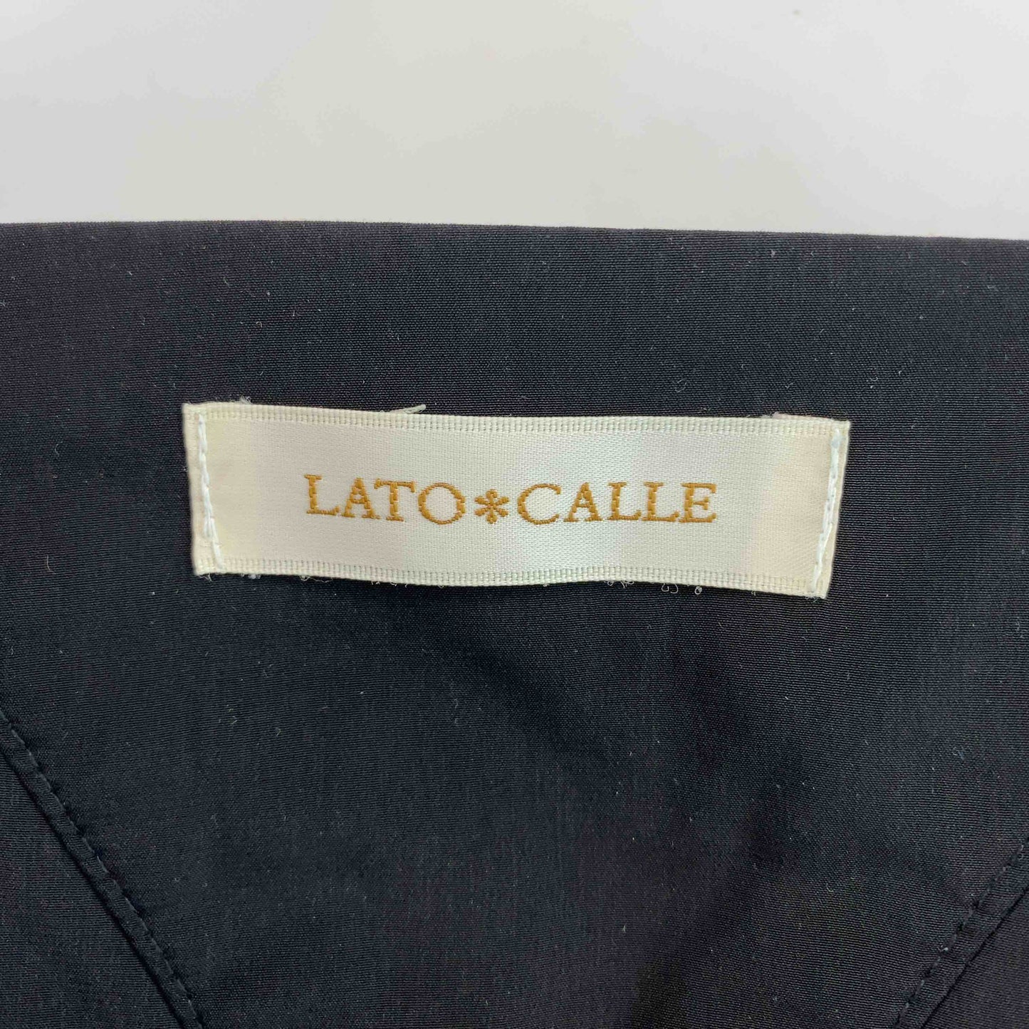 LATO＊CALLE ラトカーレ レディース 長袖シャツ/ブラウス ブラック ノーカラーシャツ