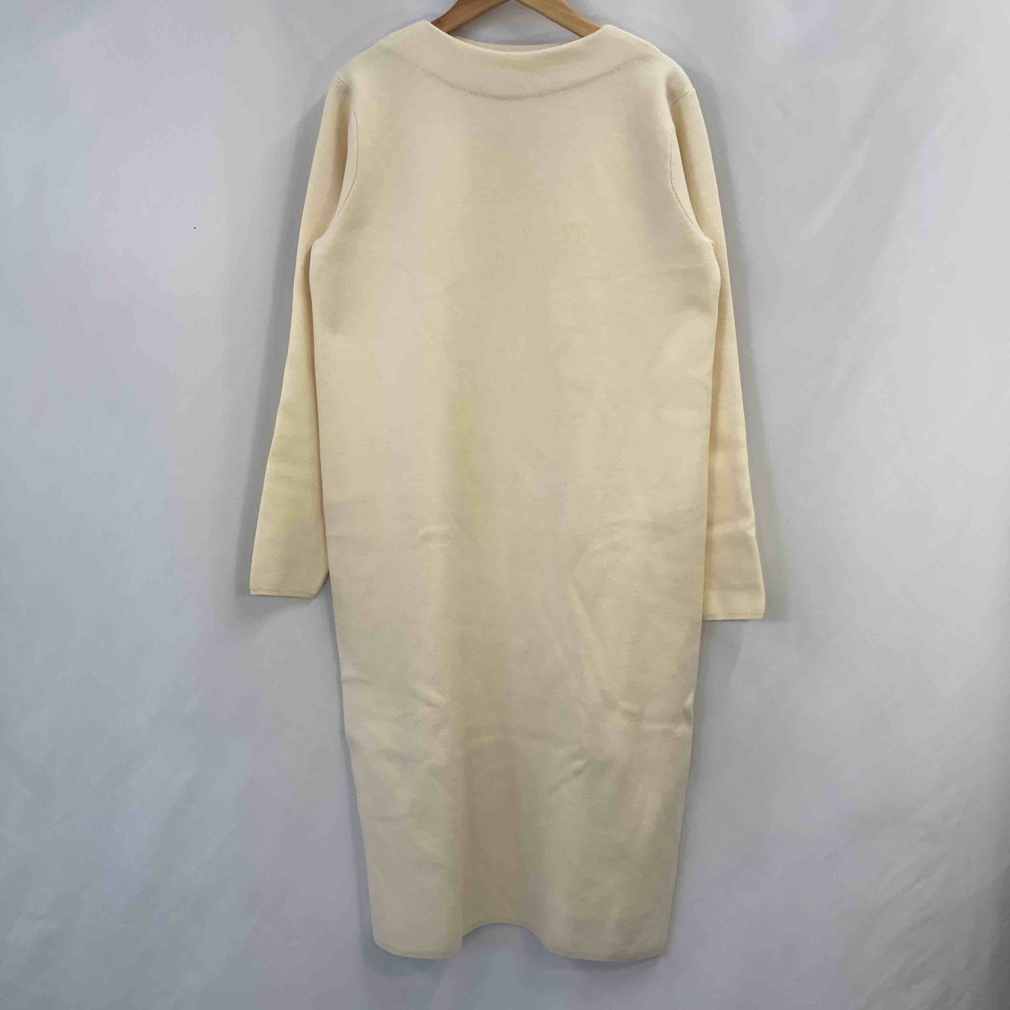 UNIQLO ユニクロ レディース ニットひざ丈ワンピース オフホワイト tk