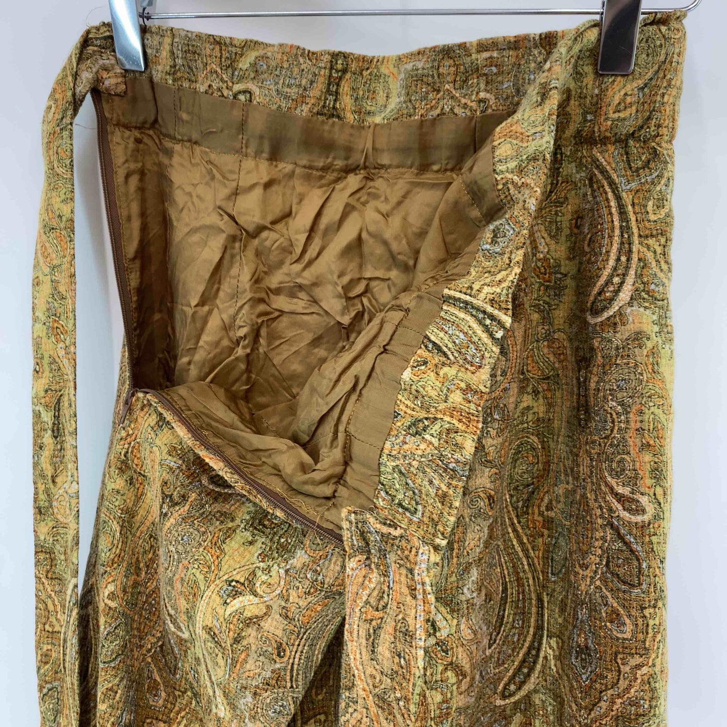 レディース ロングスカート ペイズリー柄 キャメル系 ウエストリボン