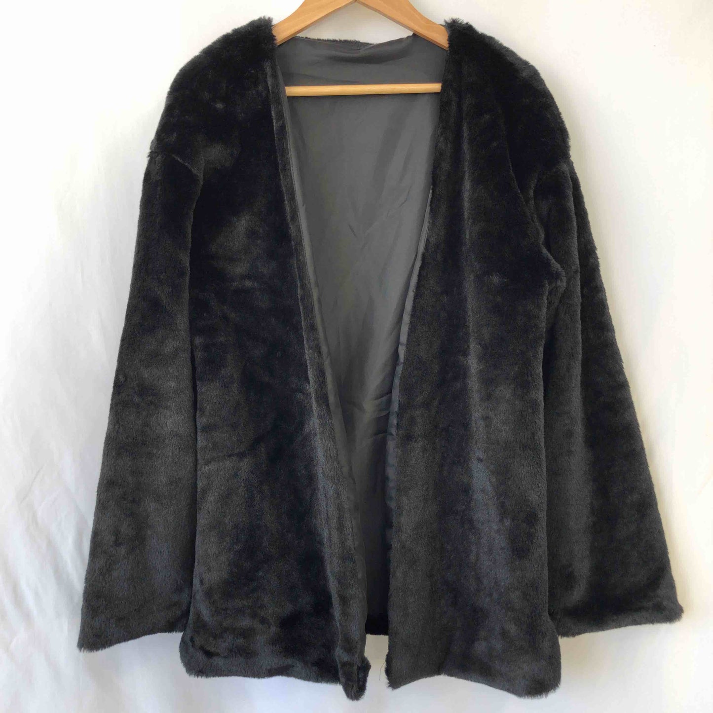 関西ファッション連合協同組合  レディース フェイクファージャケット 黒 tk