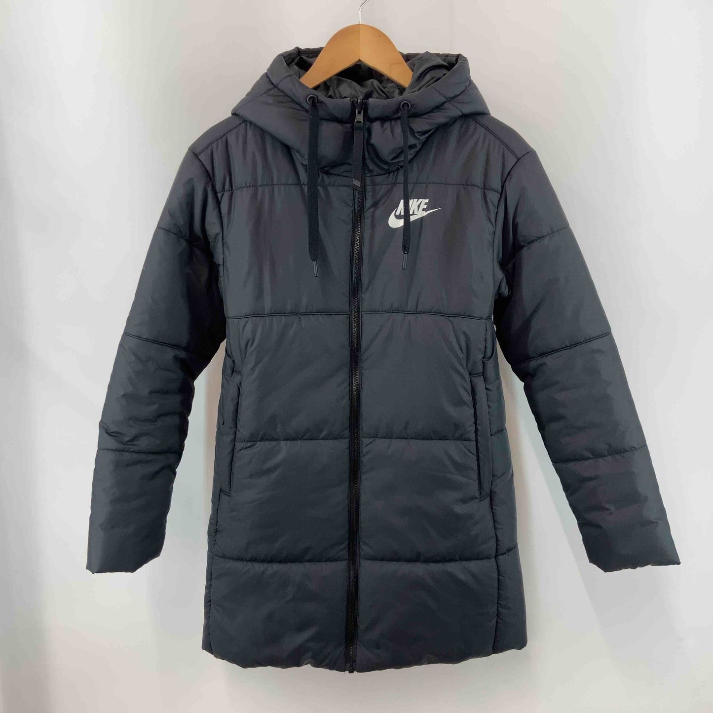 NIKE ナイキ レディース ダウンジャケット ブラック系 リバーシブル スポーツブランド