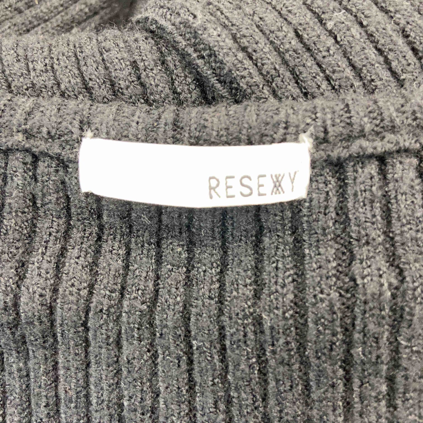 Resexxy リゼクシー レディース リブニットワンピース　長袖　ロング丈　Vネック　黒