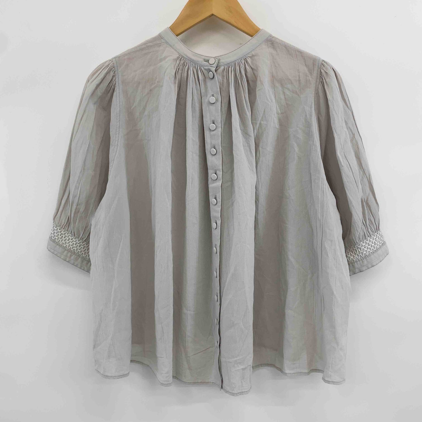 SUSURI ススリ ライトグレー シアー 無地 シンプル レディース 半袖シャツ/ブラウス