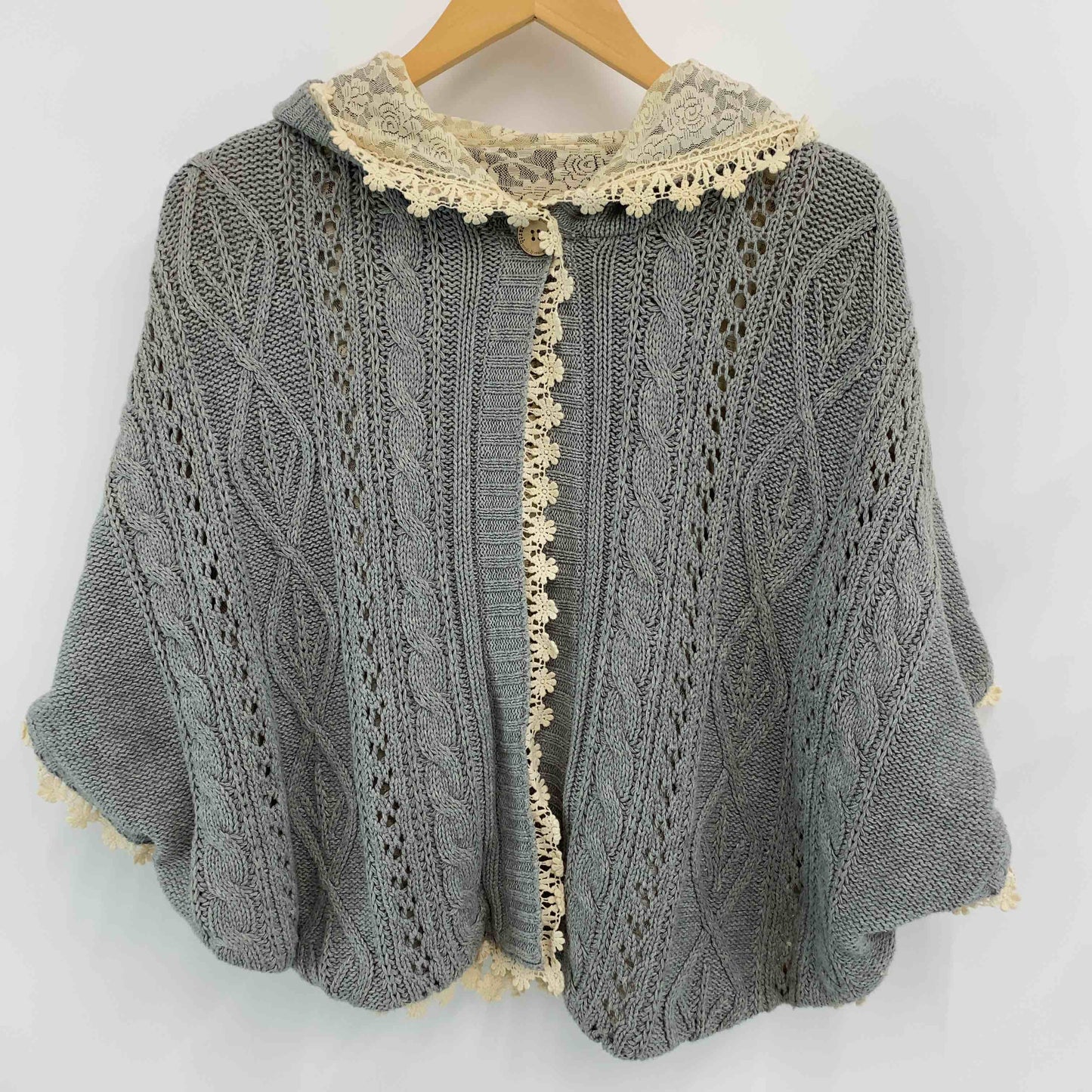 earth music&ecology アースミュージックアンドエコロジー レディース ポンチョ グレー ケーブルニット 綿混 裏地レース