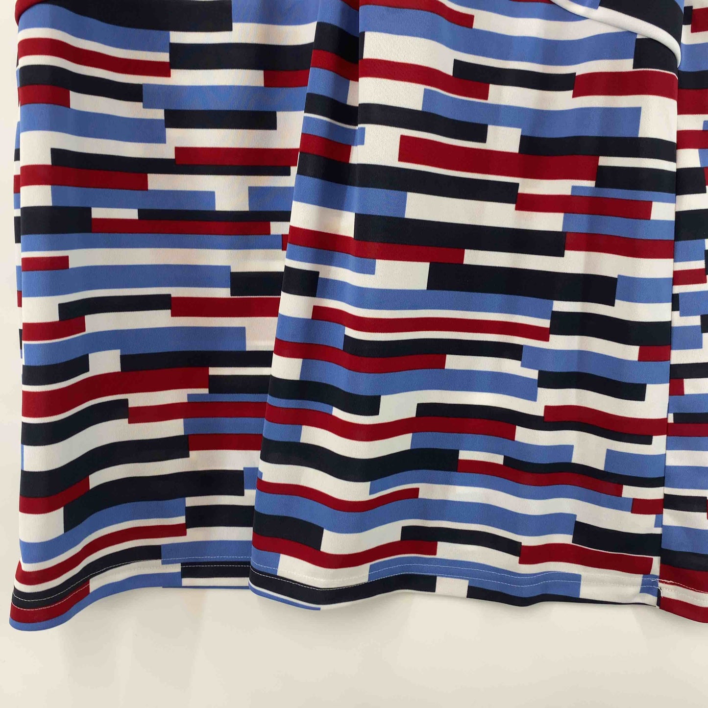 Leilian レリアン レディース Tシャツ（半袖） 総柄 フロントデザイン