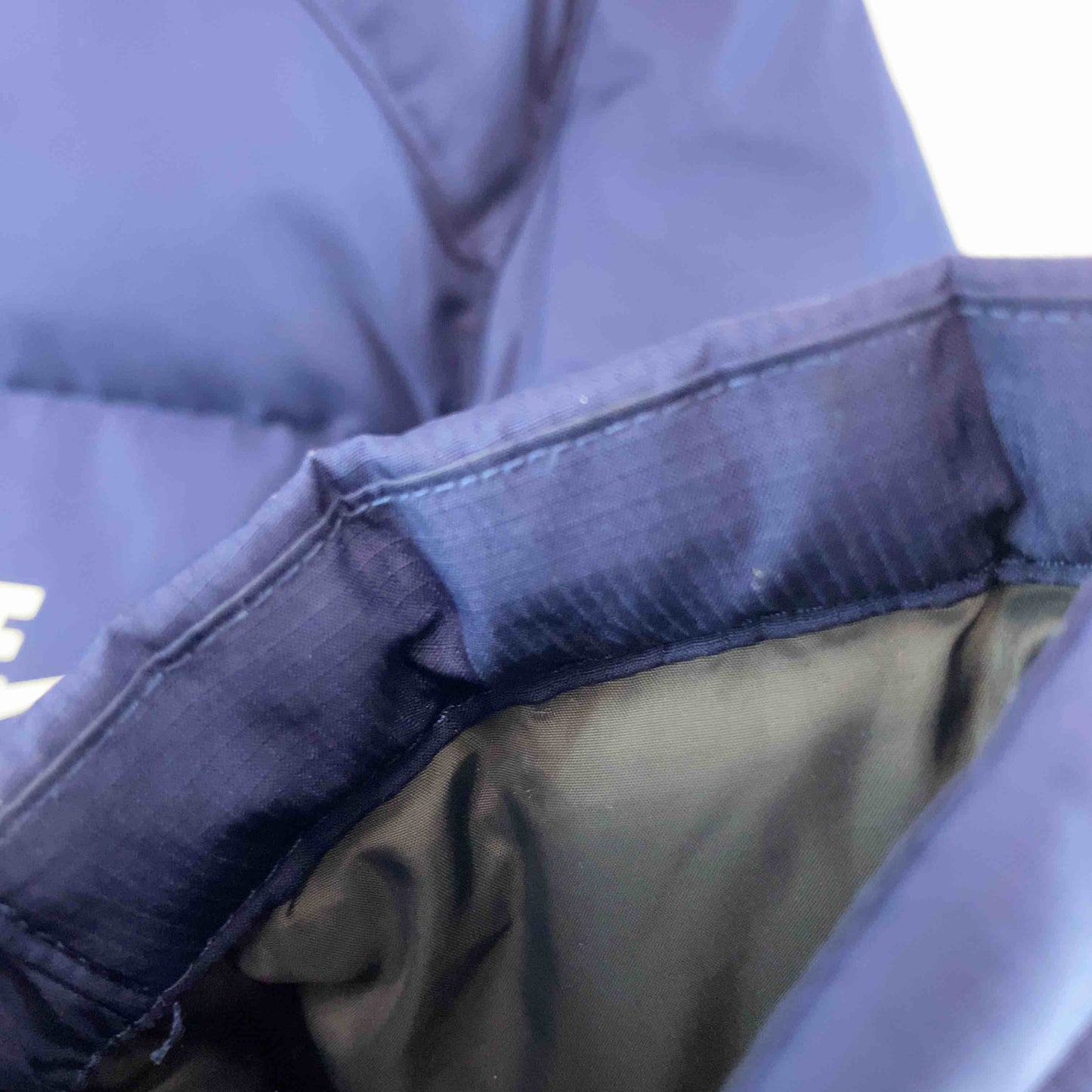 NIKE ナイキ レディース ダウンジャケット ネイビー系 スポーツブランド ジップアップ ワンポイントロゴ