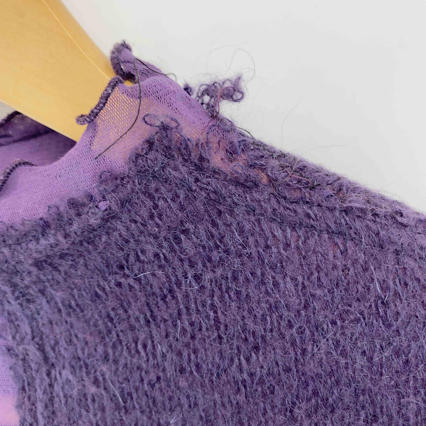 レディース ニット　セーター　スパンコール　装飾　紫　イタリア製