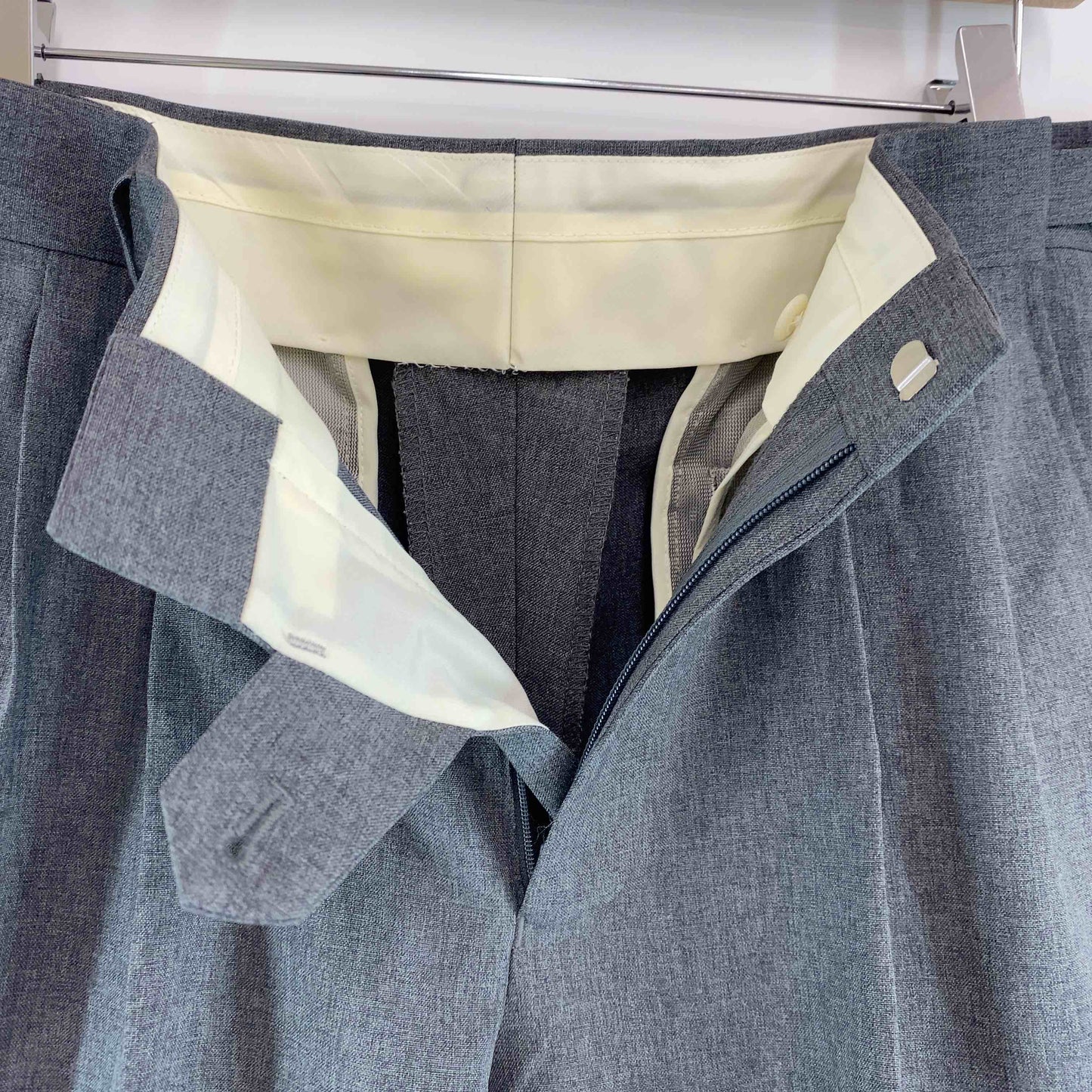 メンズ スラックス　グレー