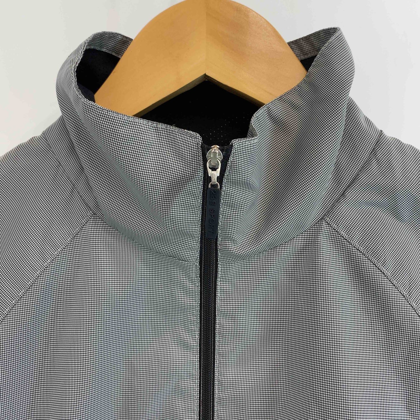 23区 ニジュウサンク メンズ ナイロンジャケット グレー 千鳥格子