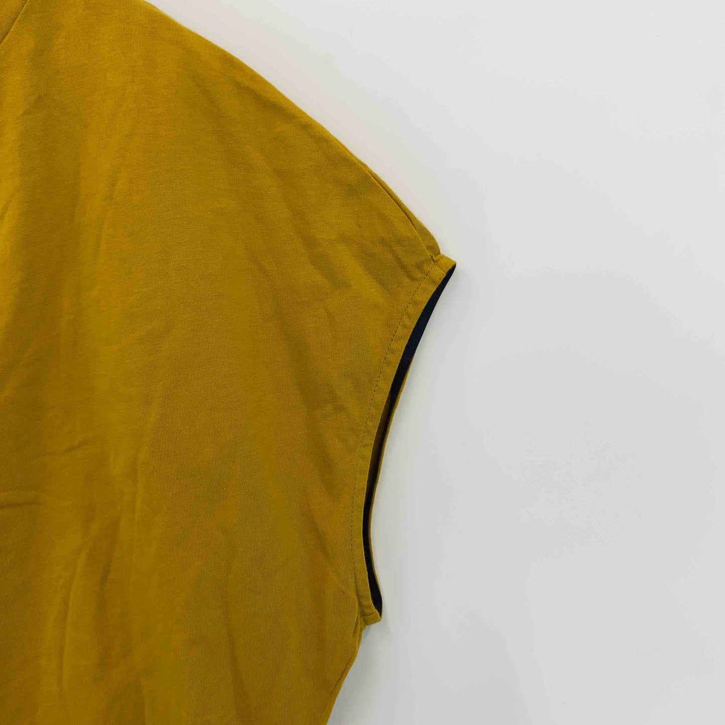 MARNI マルニ レディース Tシャツ トップス（半袖）黄土色