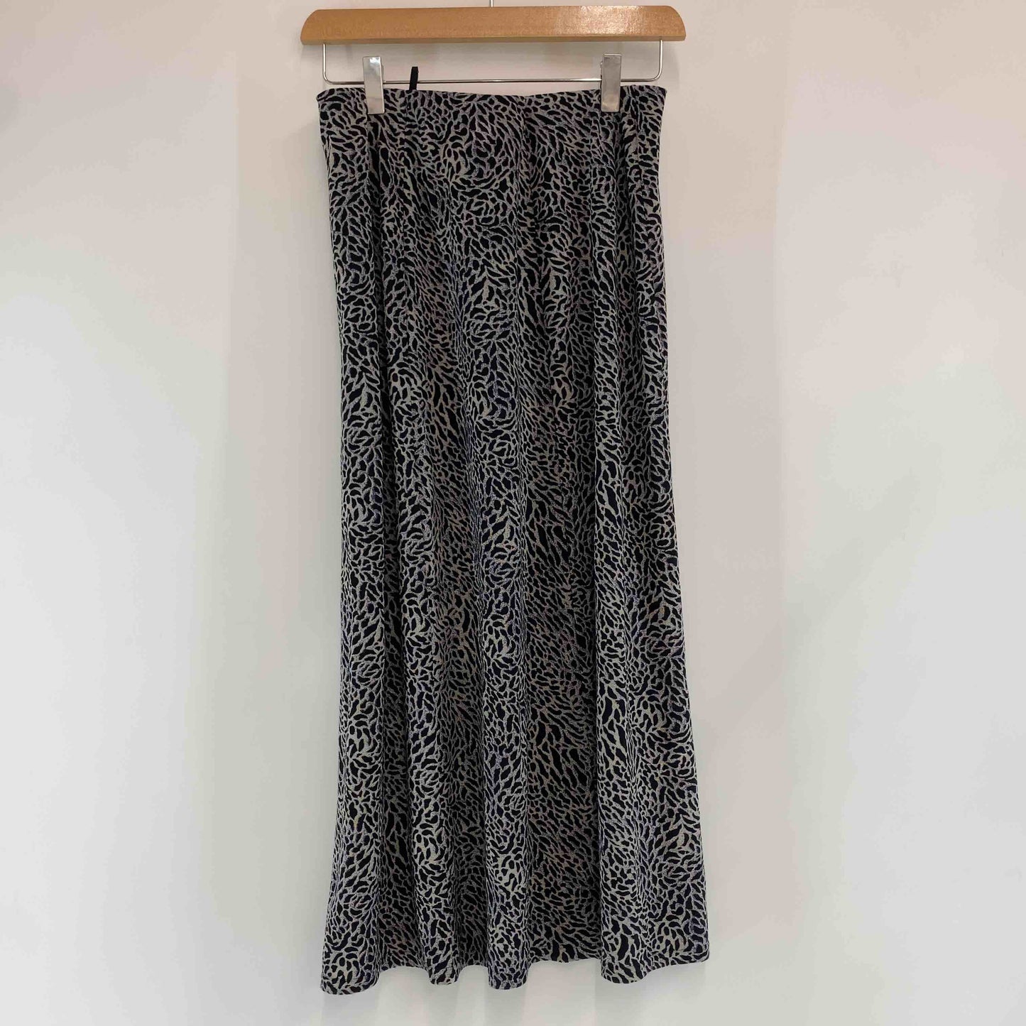 レディース ロングスカート　フレア　ウエストゴム　総柄　紫