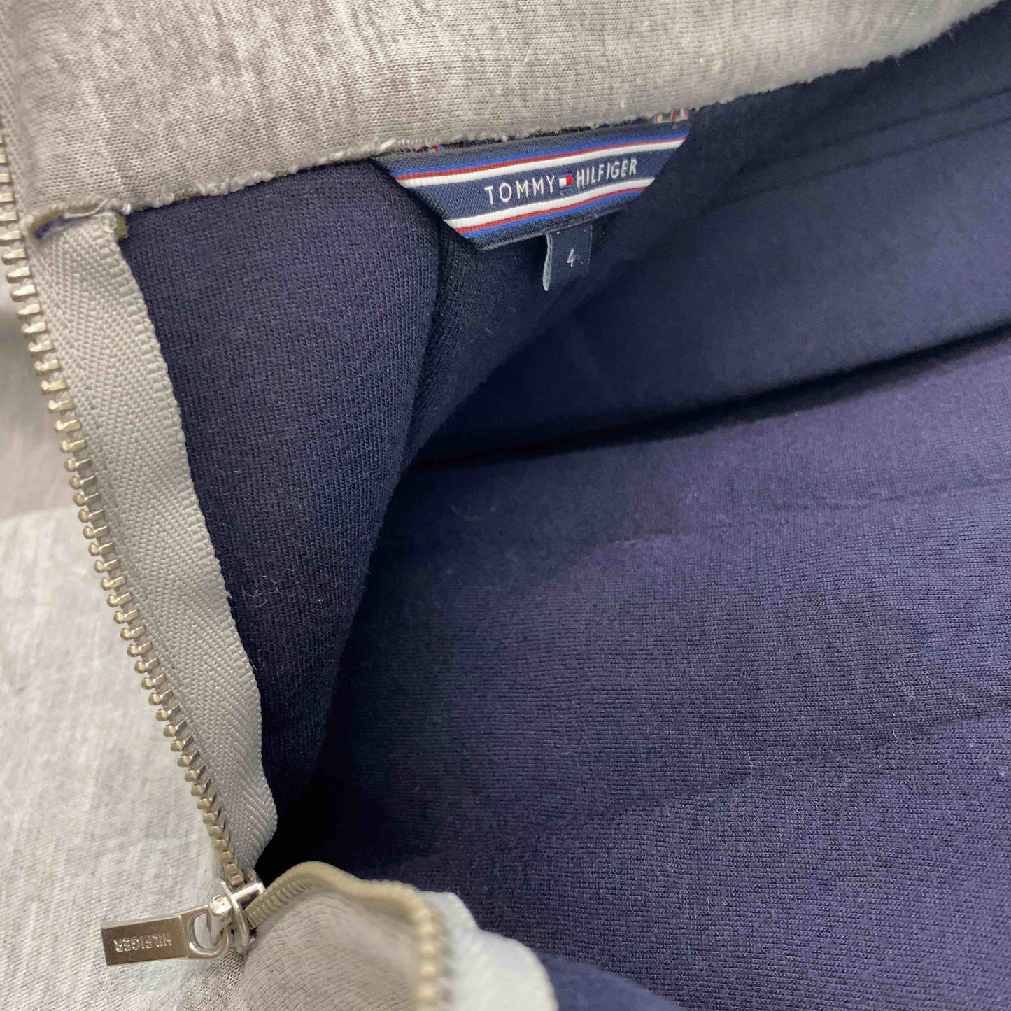 TOMMY HILFIGER トミーヒルフィガー レディース ミニ丈スカート スウェット地 グレー