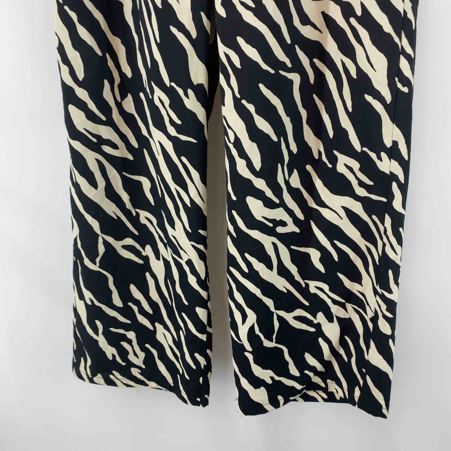 レディース ワイドパンツ ゼブラ柄 ウエストゴム