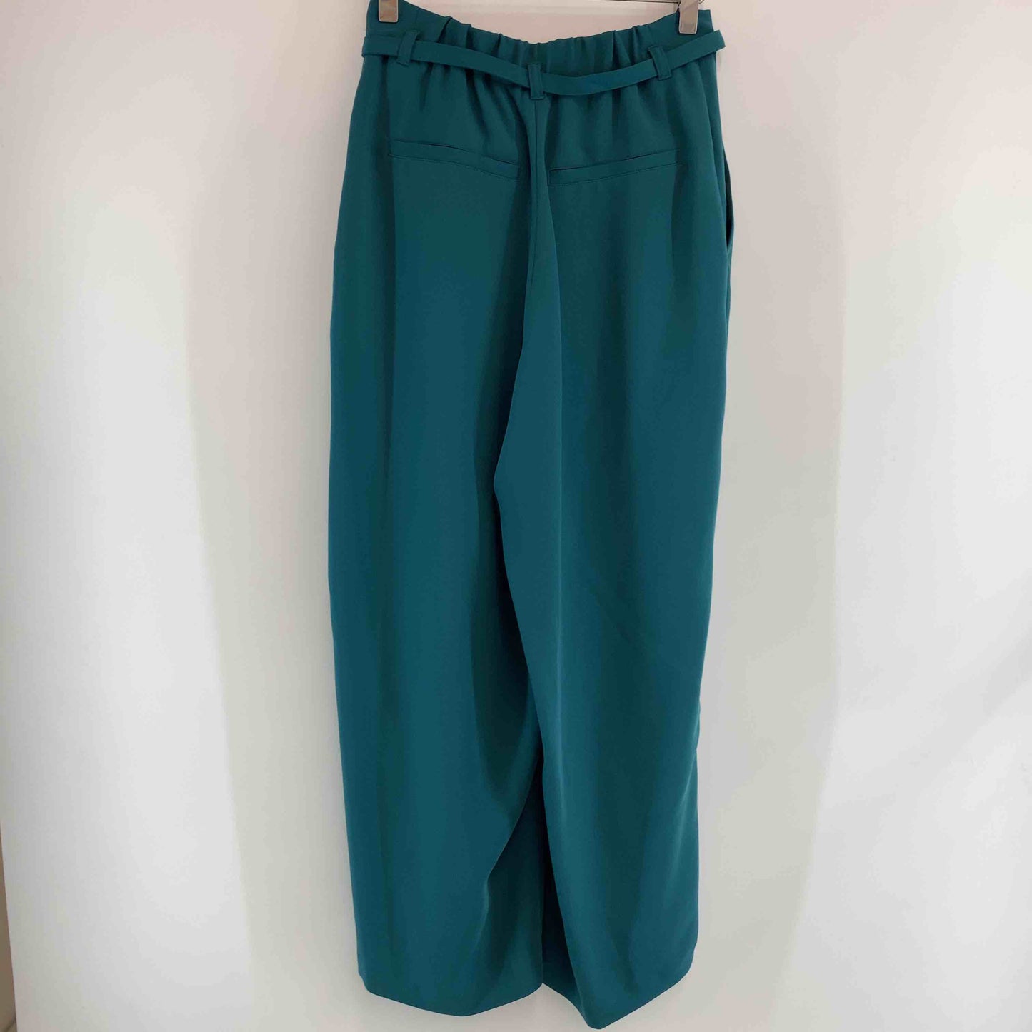 VEGA　ベガ　緑　グリーン　裏地無し　サイズ38　  レディース カジュアルパンツ