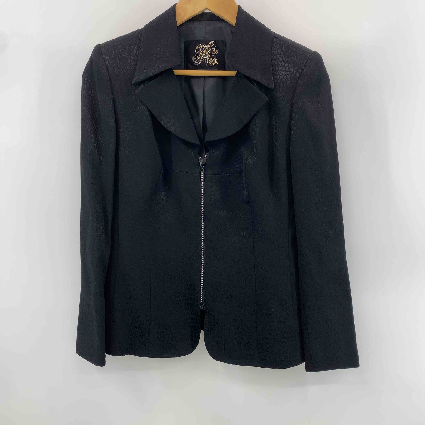 伊太利屋 イタリヤ レディース テーラードジャケット スカート セットアップ 総柄 黒