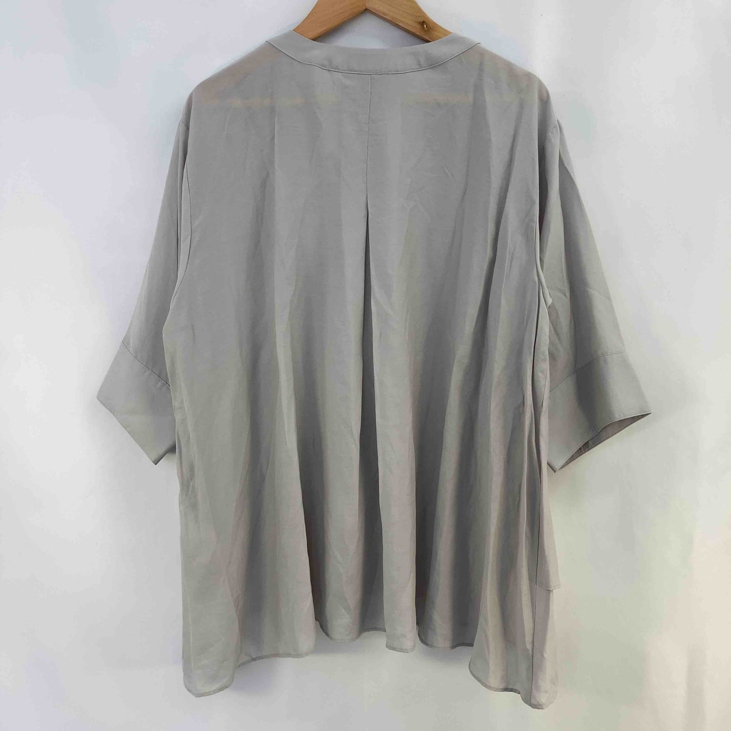 Aga  レディース 半袖シャツ/ブラウス グレイ tk