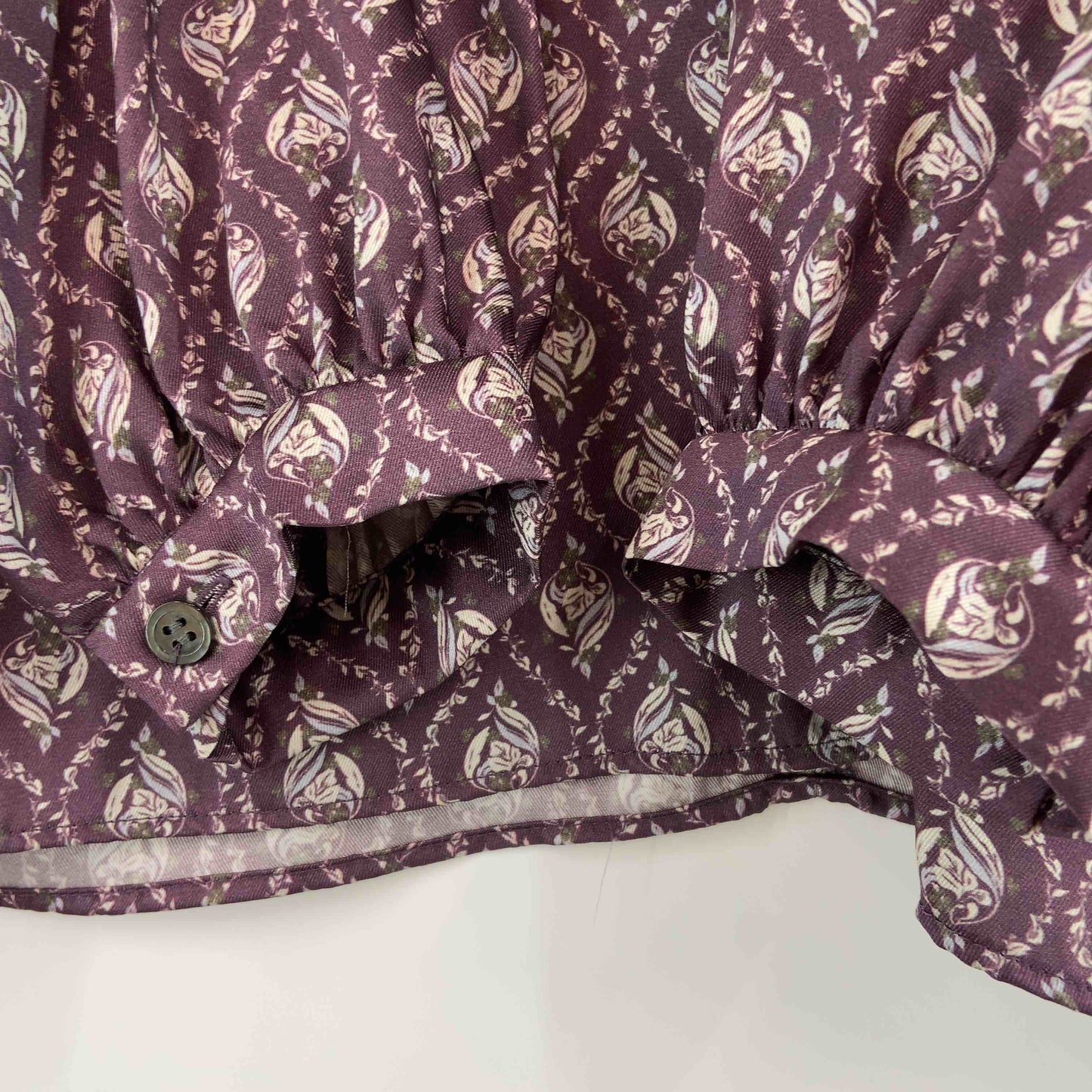 Reflect リフレクト レディース 長袖シャツ　ブラウス　花柄　背中ジップ　紫