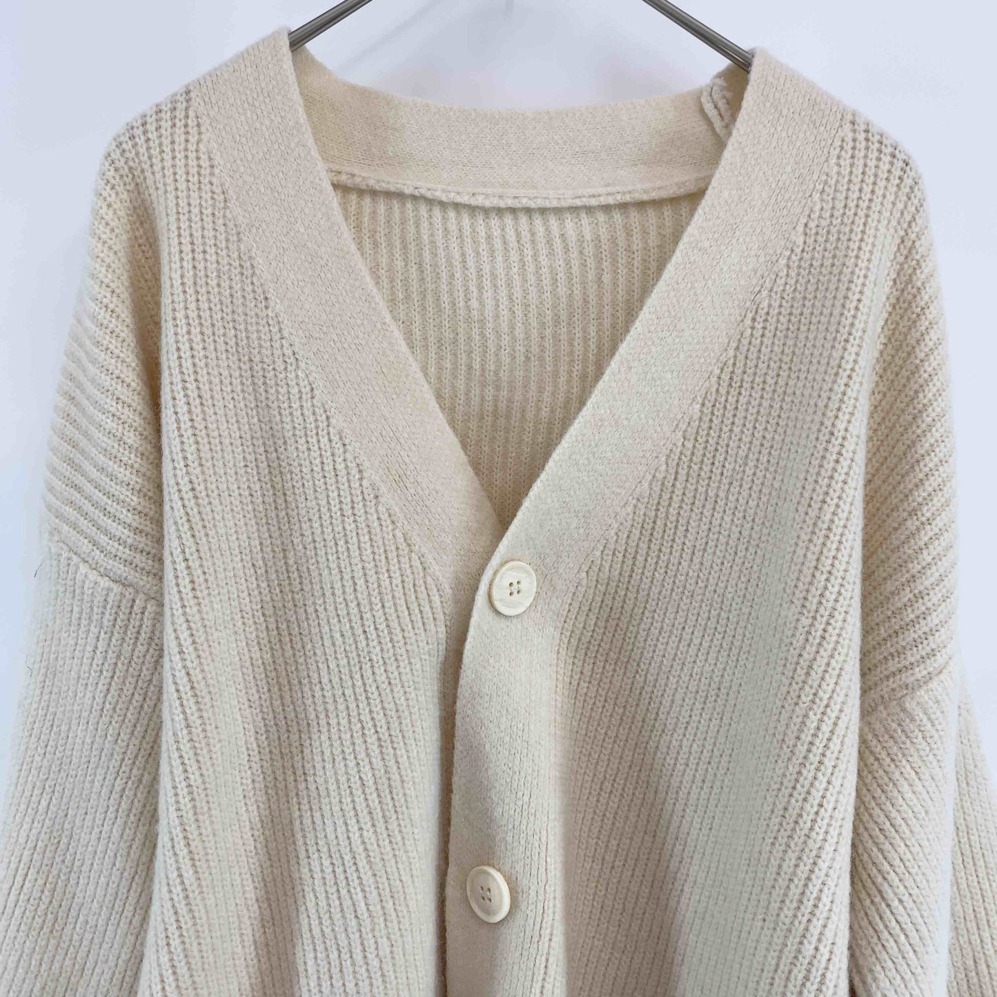 ノーブランド オフホワイト 無地 ニットカーディガン シンプル レディース カーディガン