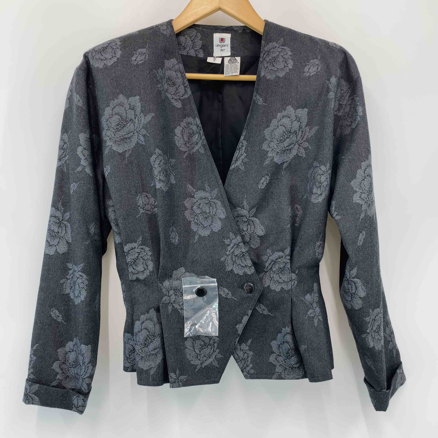 ungaro ウンガロ  レディース ノーカラージャケット グレー 花柄