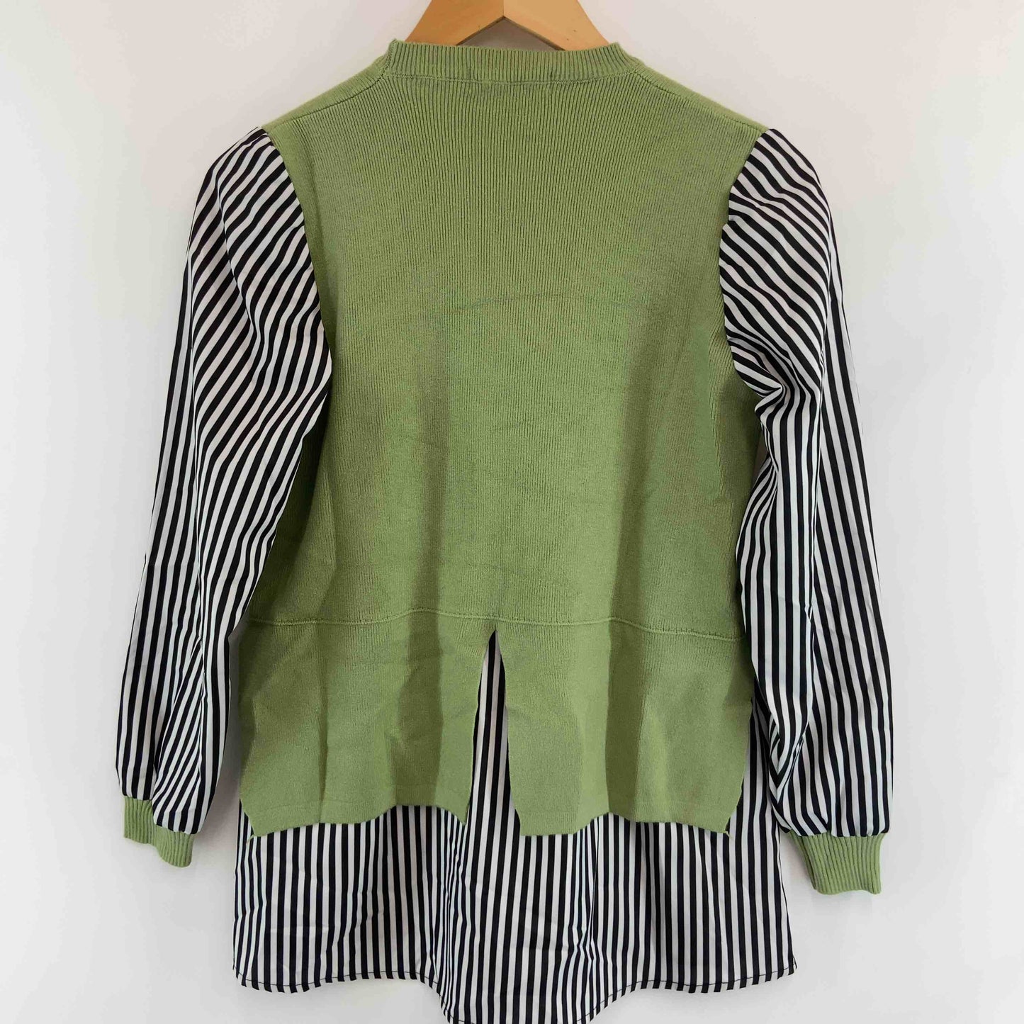 UQQA 緑　黒　白　ドッキングブラウス　レディース 長袖シャツ/ブラウス