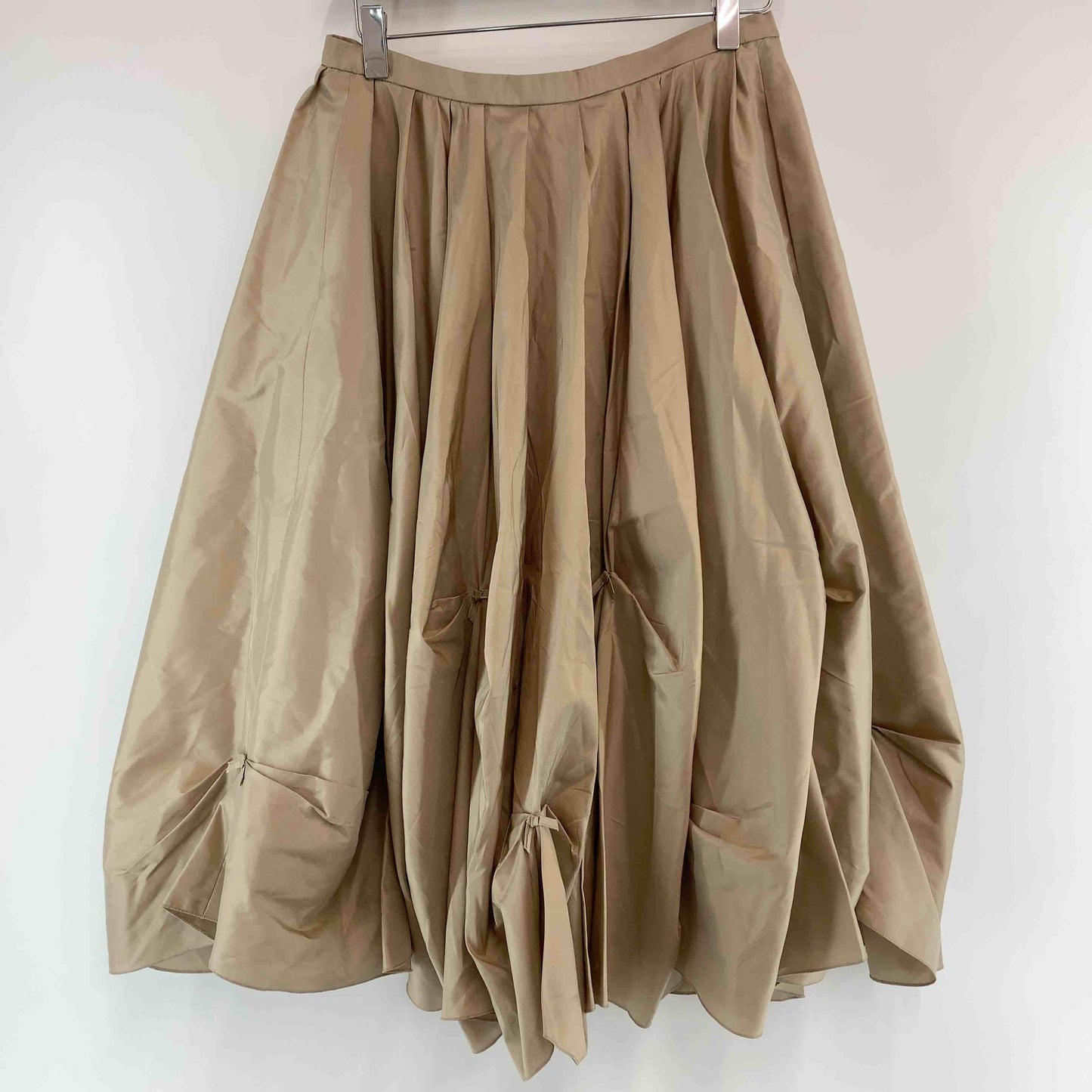 FOXEY （NEWYORK） フォクシーニューヨーク　ベージュ　品番17345　サイズ40　 レディース 　ひざ丈　スカート