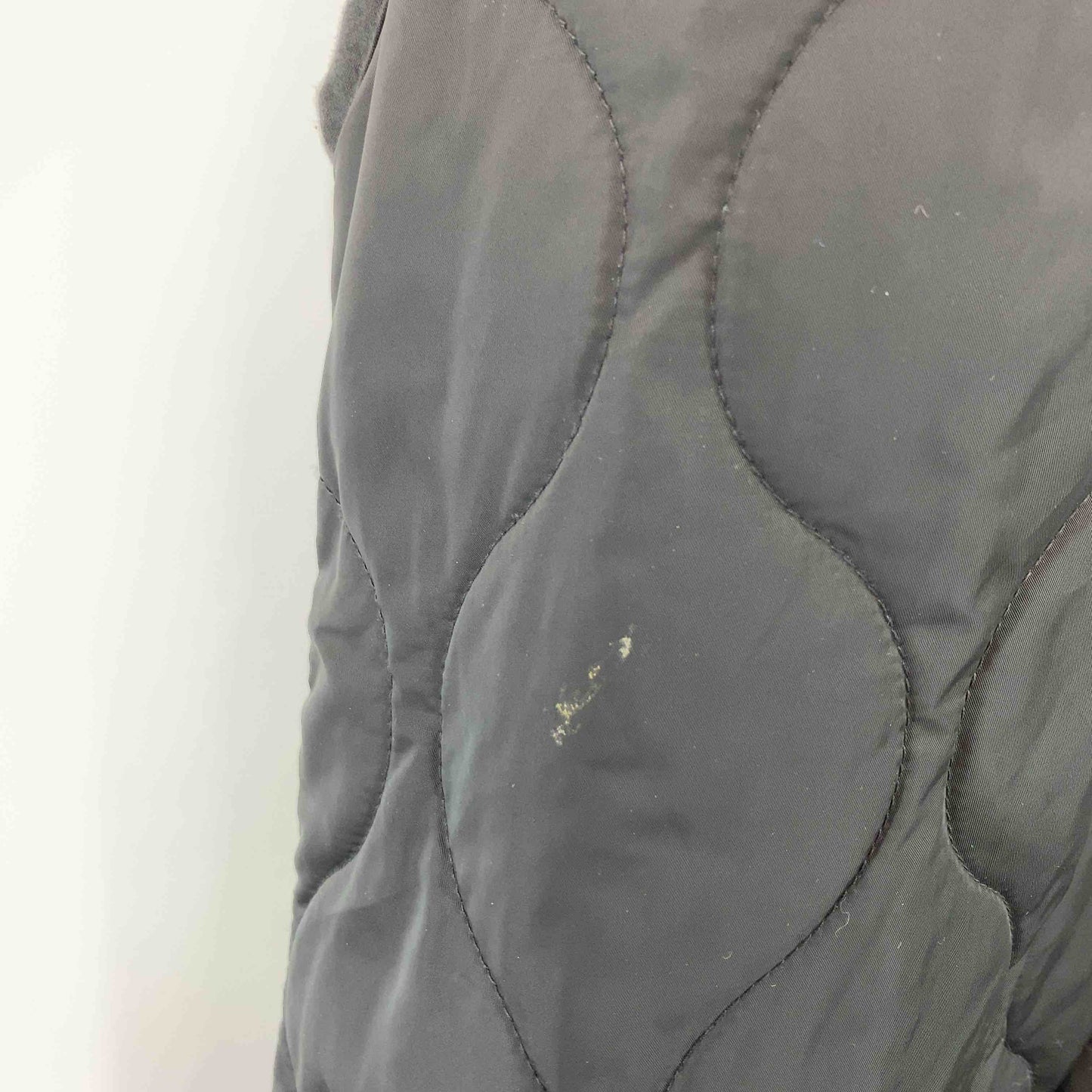 INGNI イング メンズ 中綿　キルティングベスト　アシンメトリー　黒