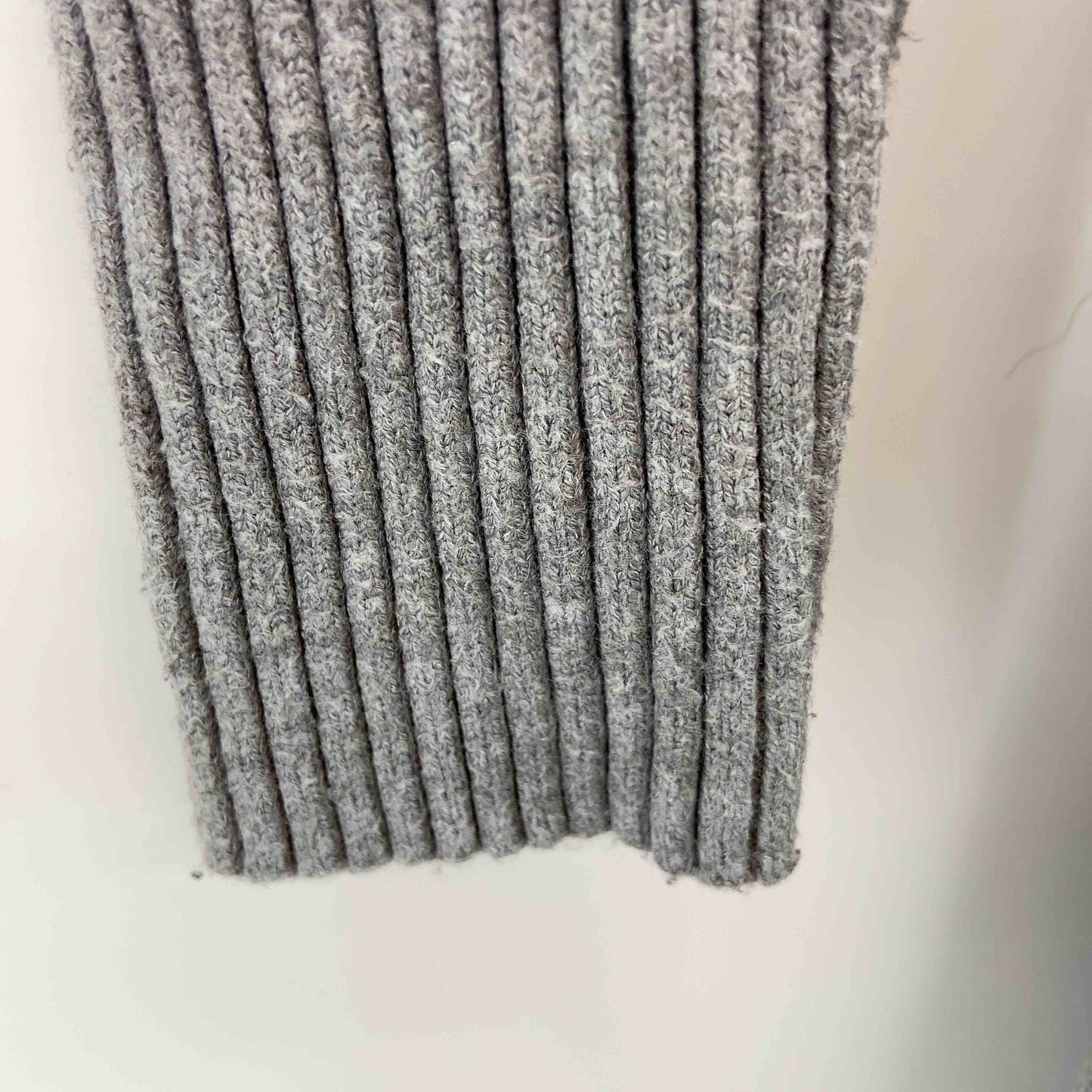 レディース ニットワンピース　グレー